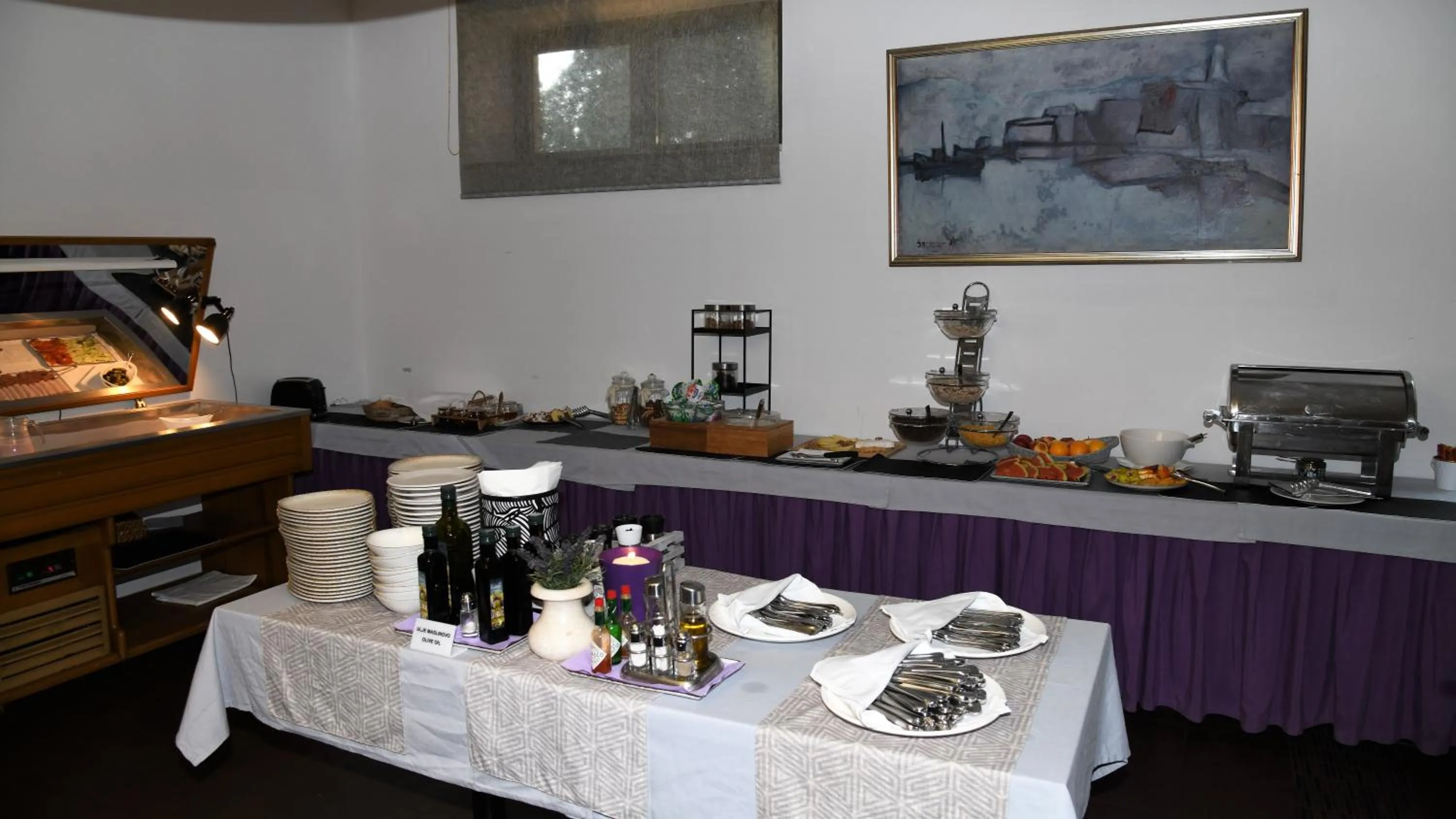 Restaurant/places to eat in Hotel Lipa