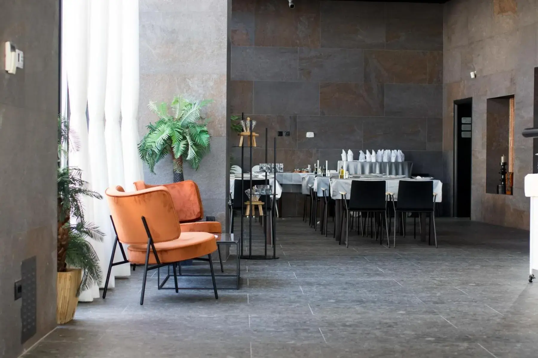 Restaurant/places to eat in Boutique Hotel Bura 45N Restaurant/places to eat in Boutique Hotel Bura 45N