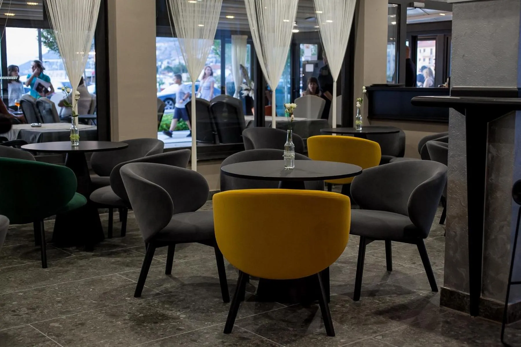 Restaurant/places to eat in Boutique Hotel Bura 45N