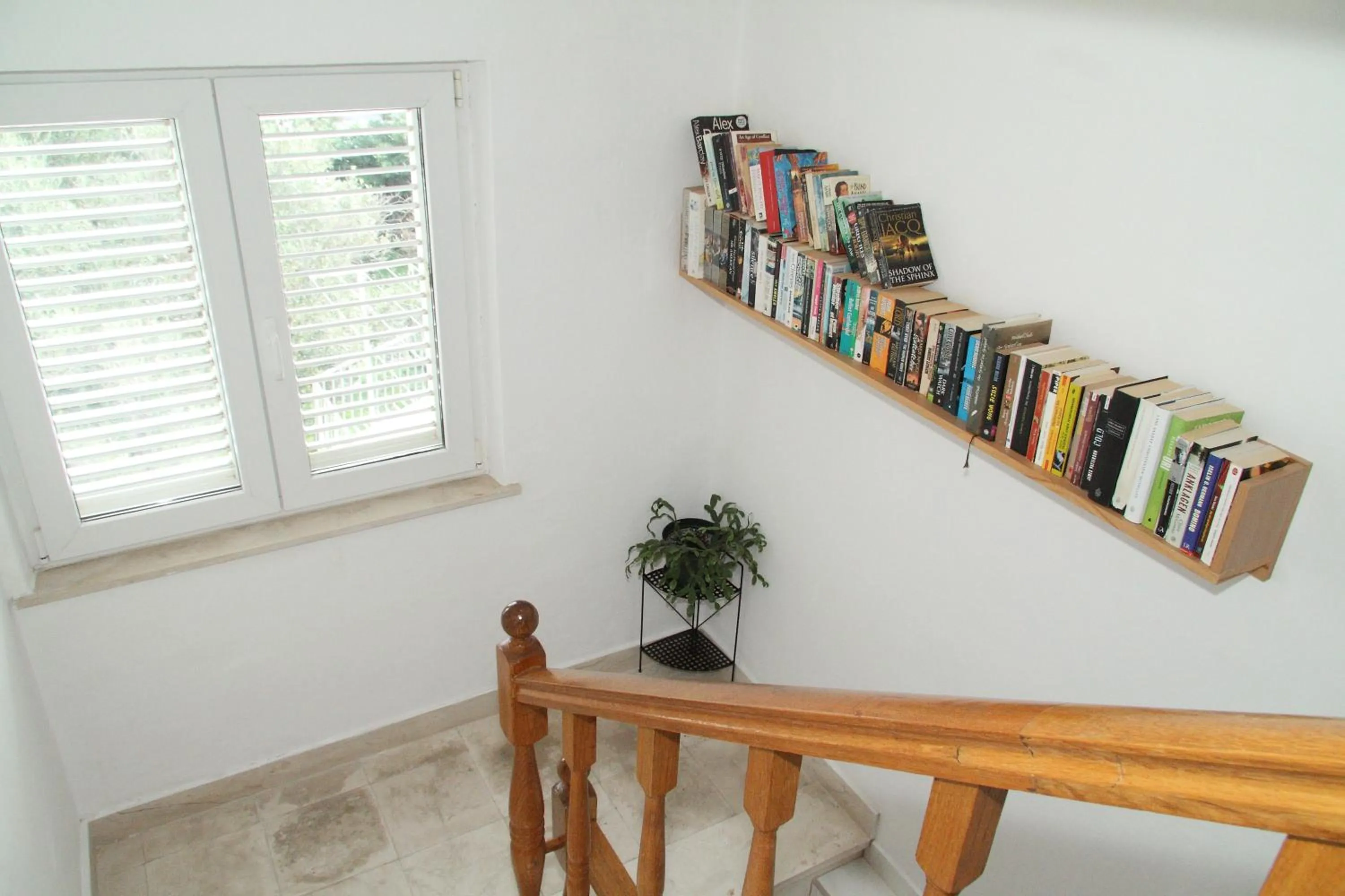 Decorative detail in Pansion Lovac