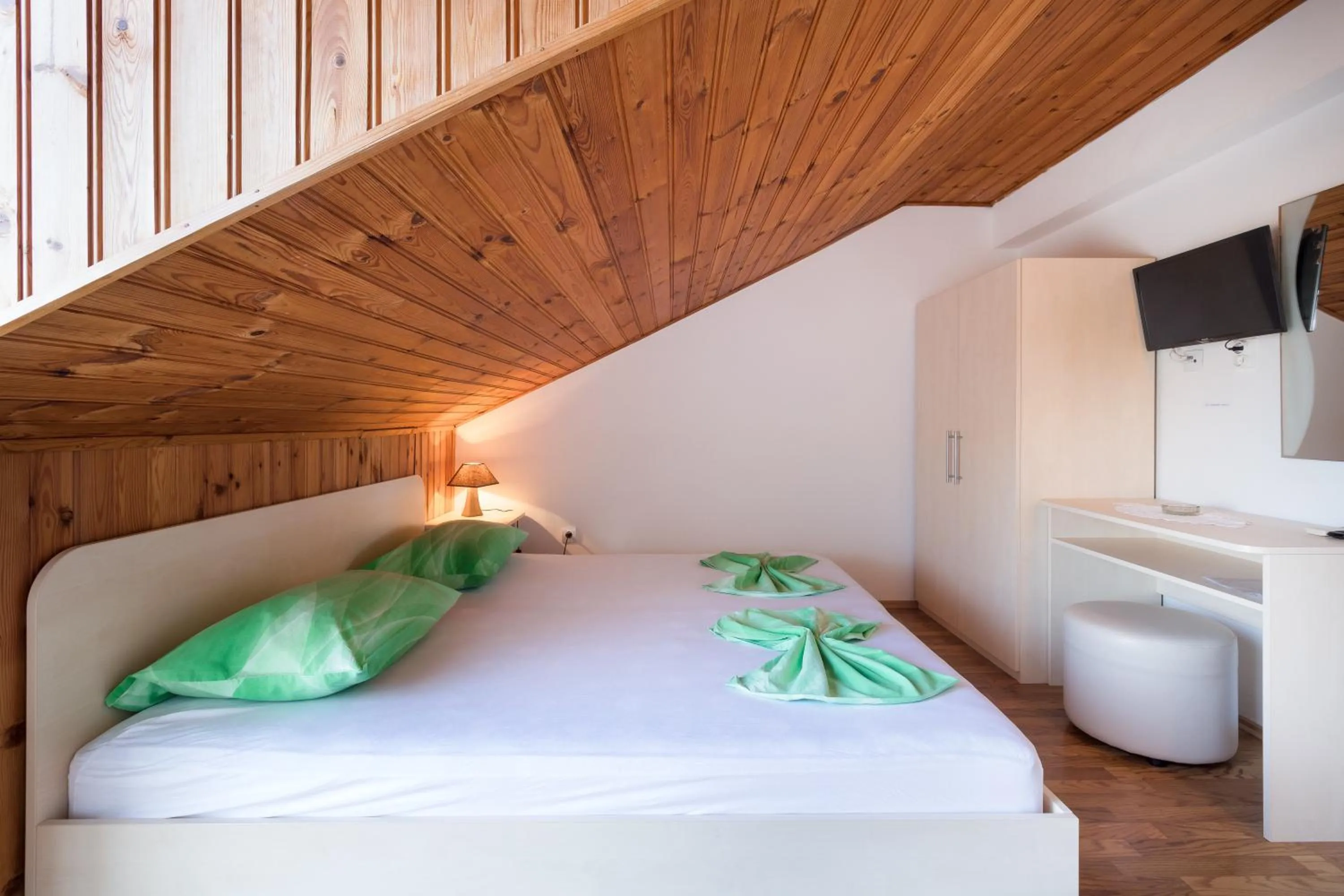 Bedroom in Pansion Lovac