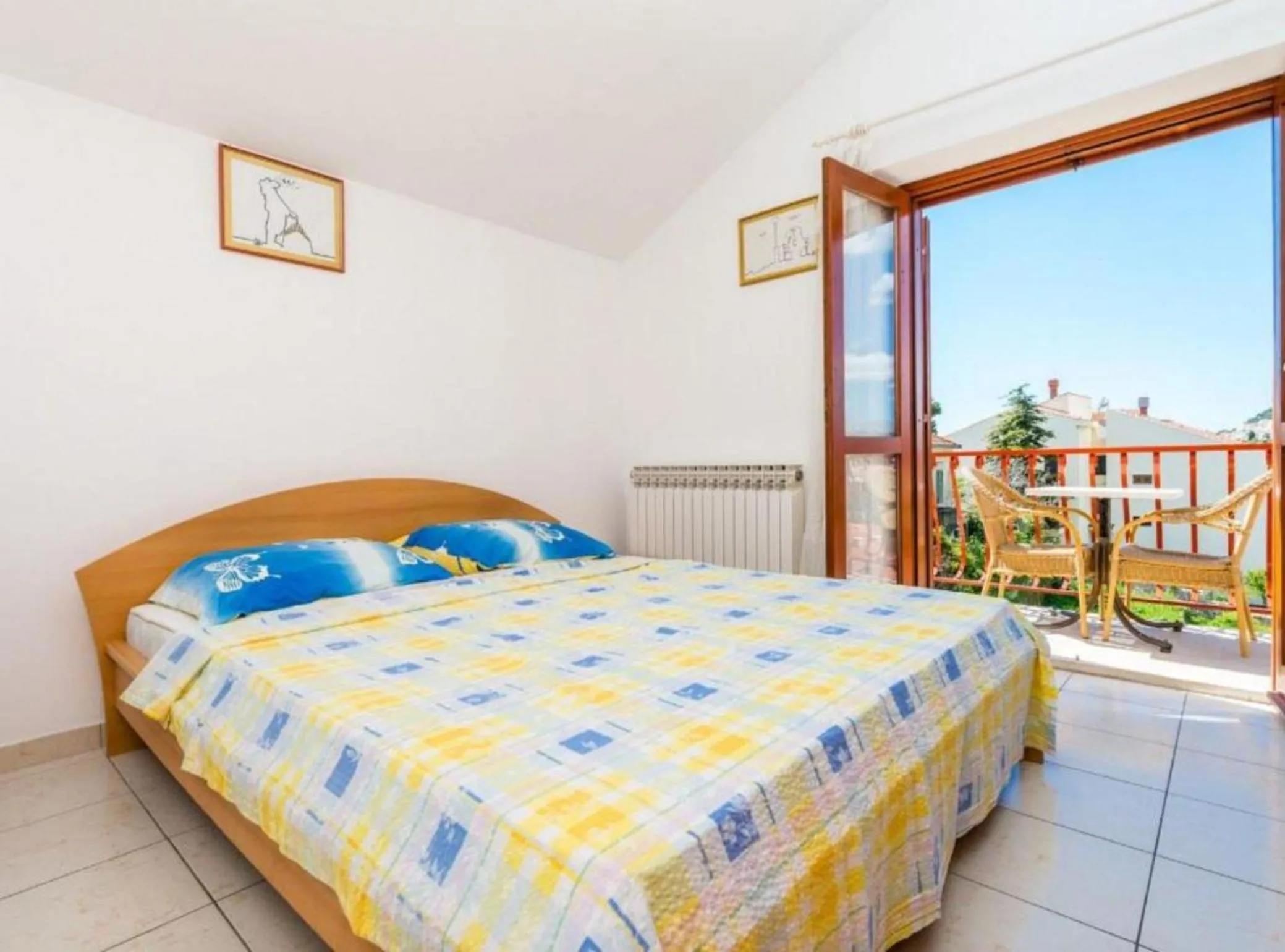 Bedroom, Bed in Villa Valjalo