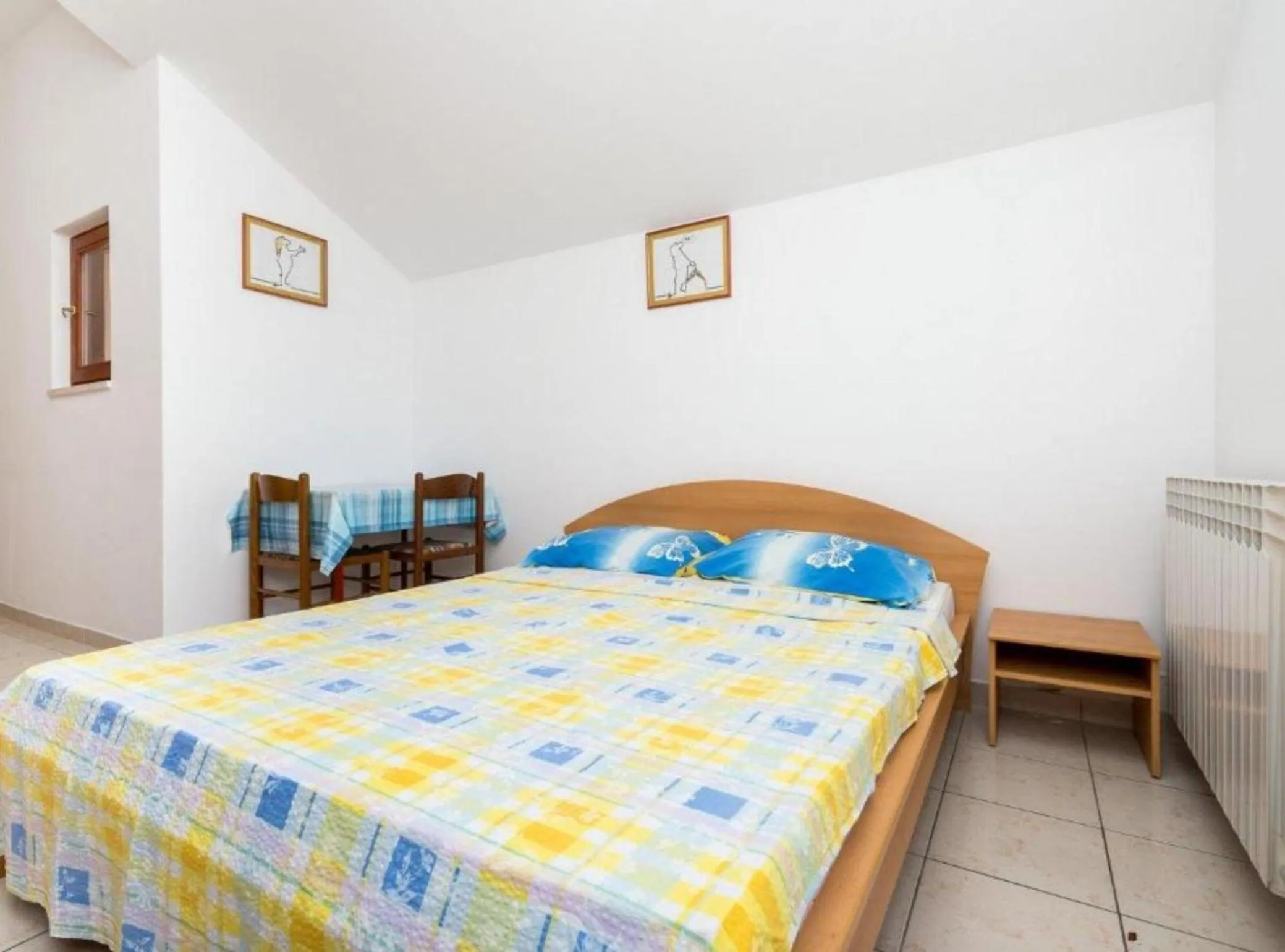 Bedroom, Bed in Villa Valjalo