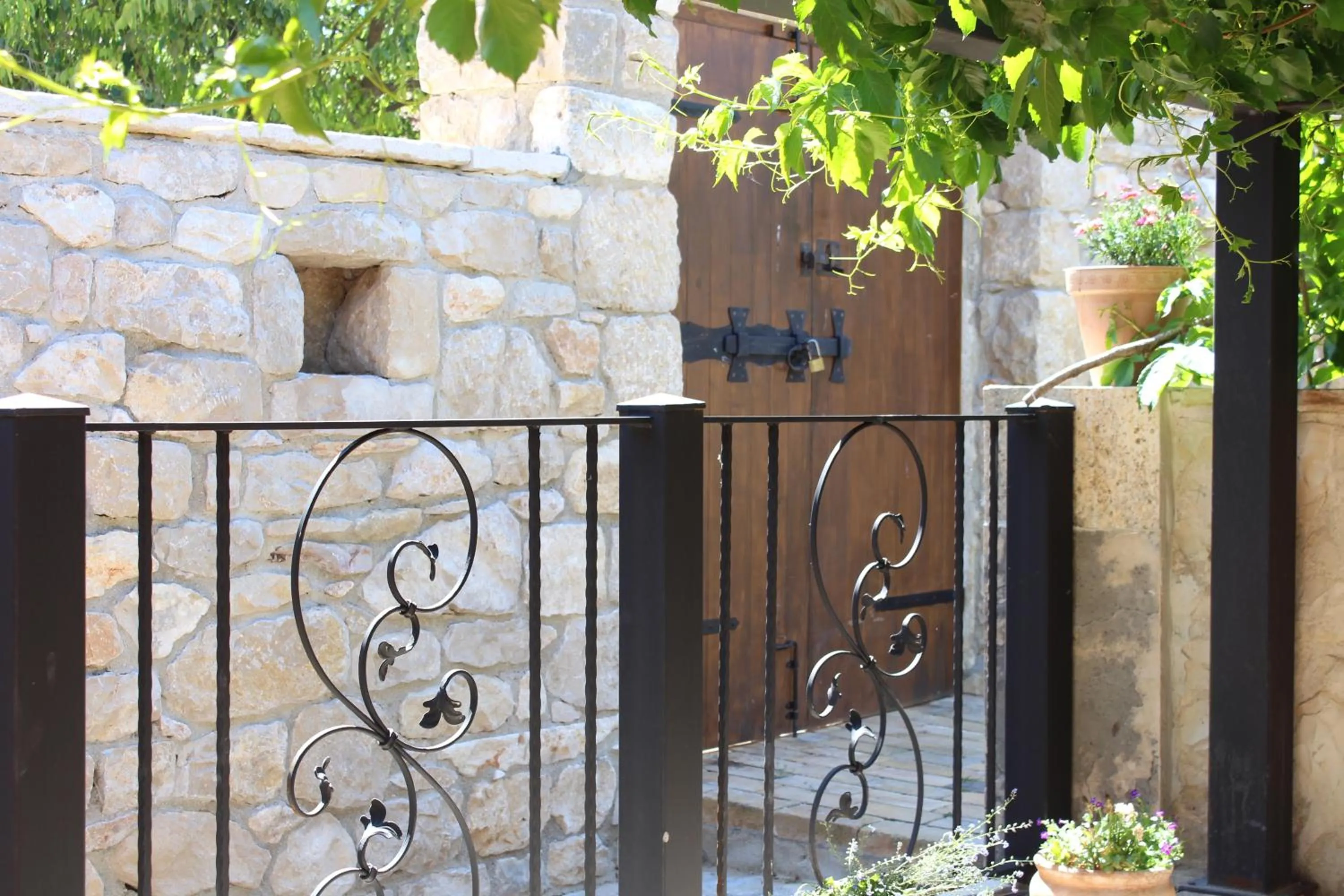 Patio in Micanovi Dvori Mobile Home Village Zrmanja