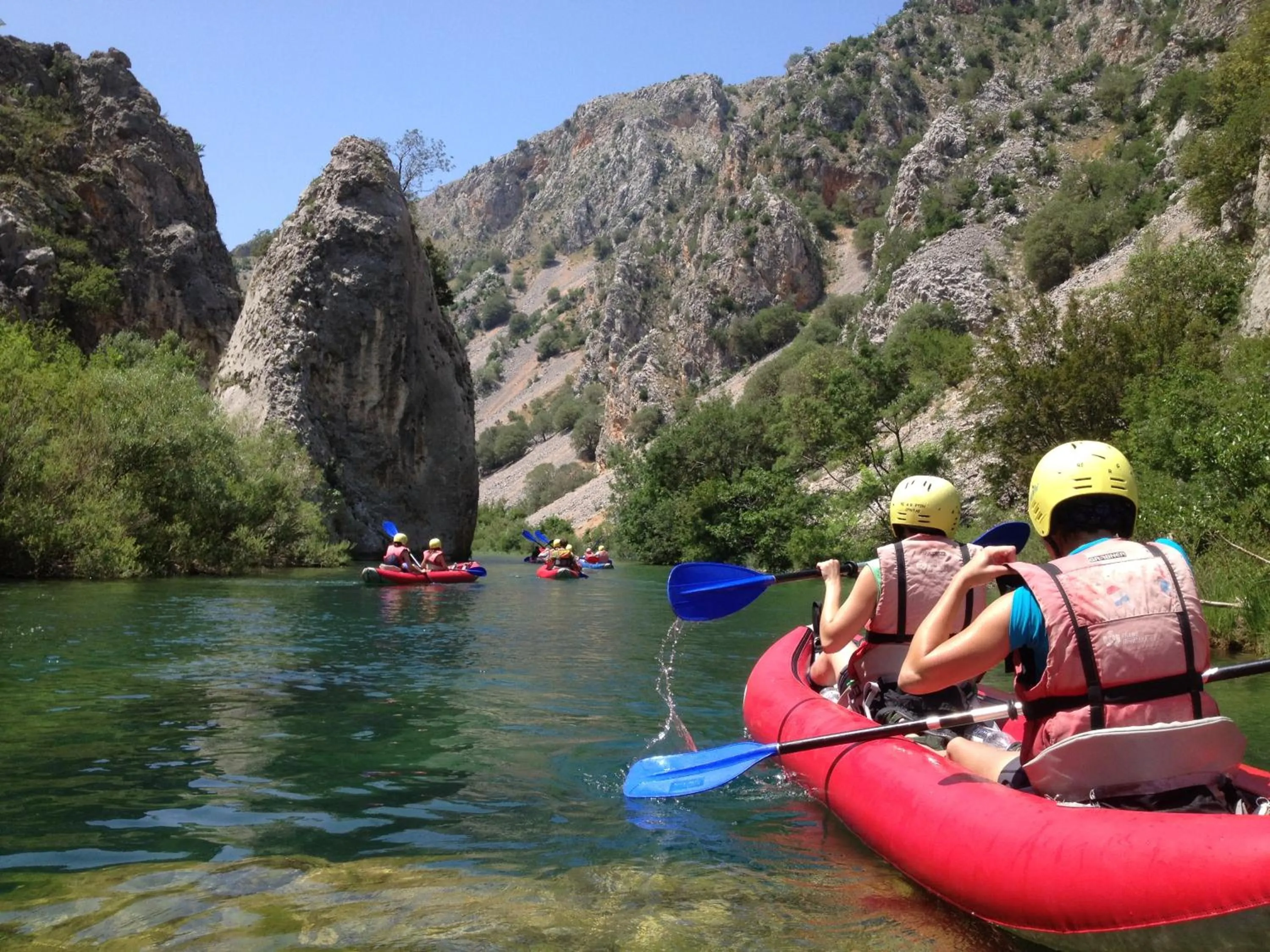 Canoeing in Micanovi Dvori Mobile Home Village Zrmanja