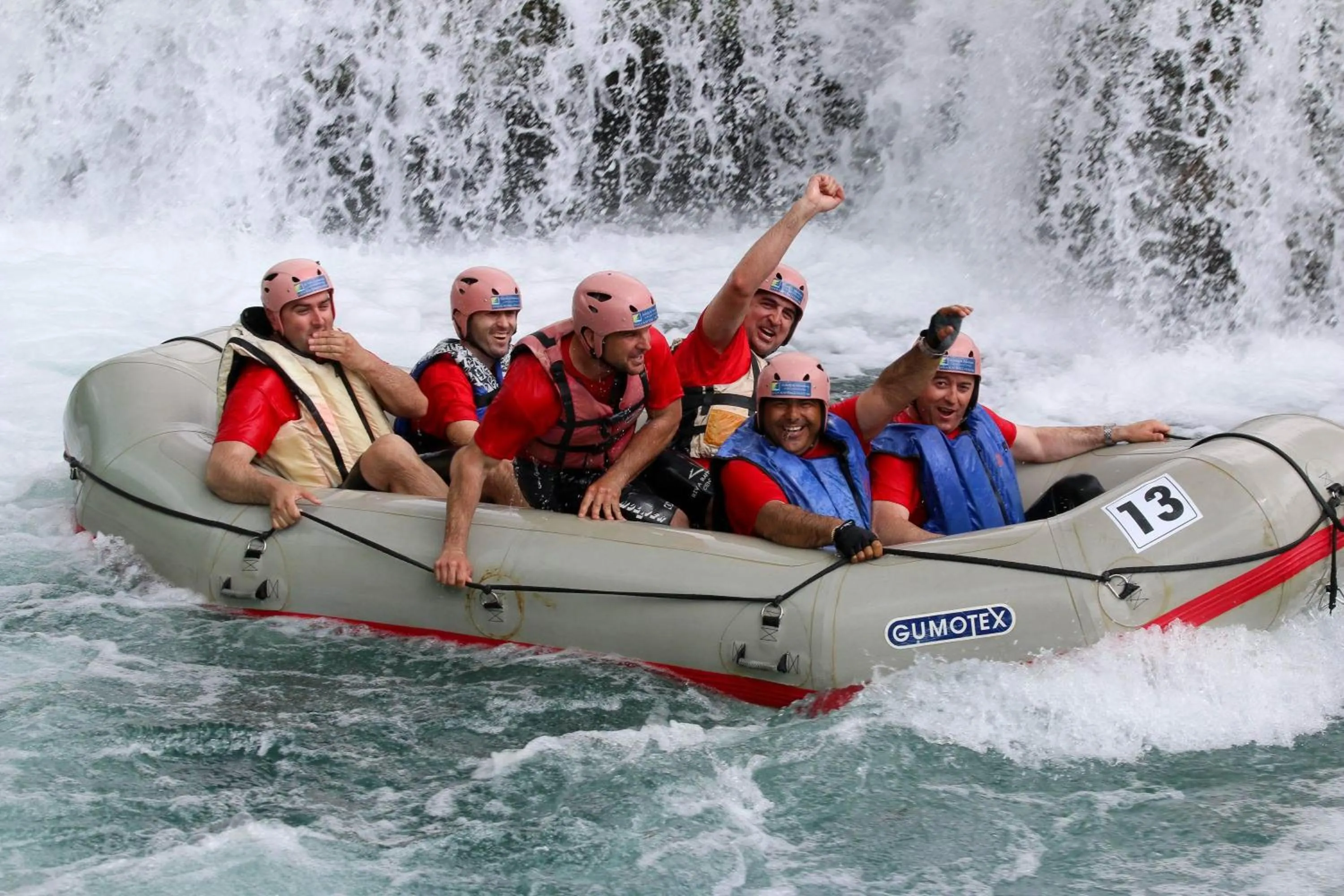 Canoeing in Micanovi Dvori Mobile Home Village Zrmanja