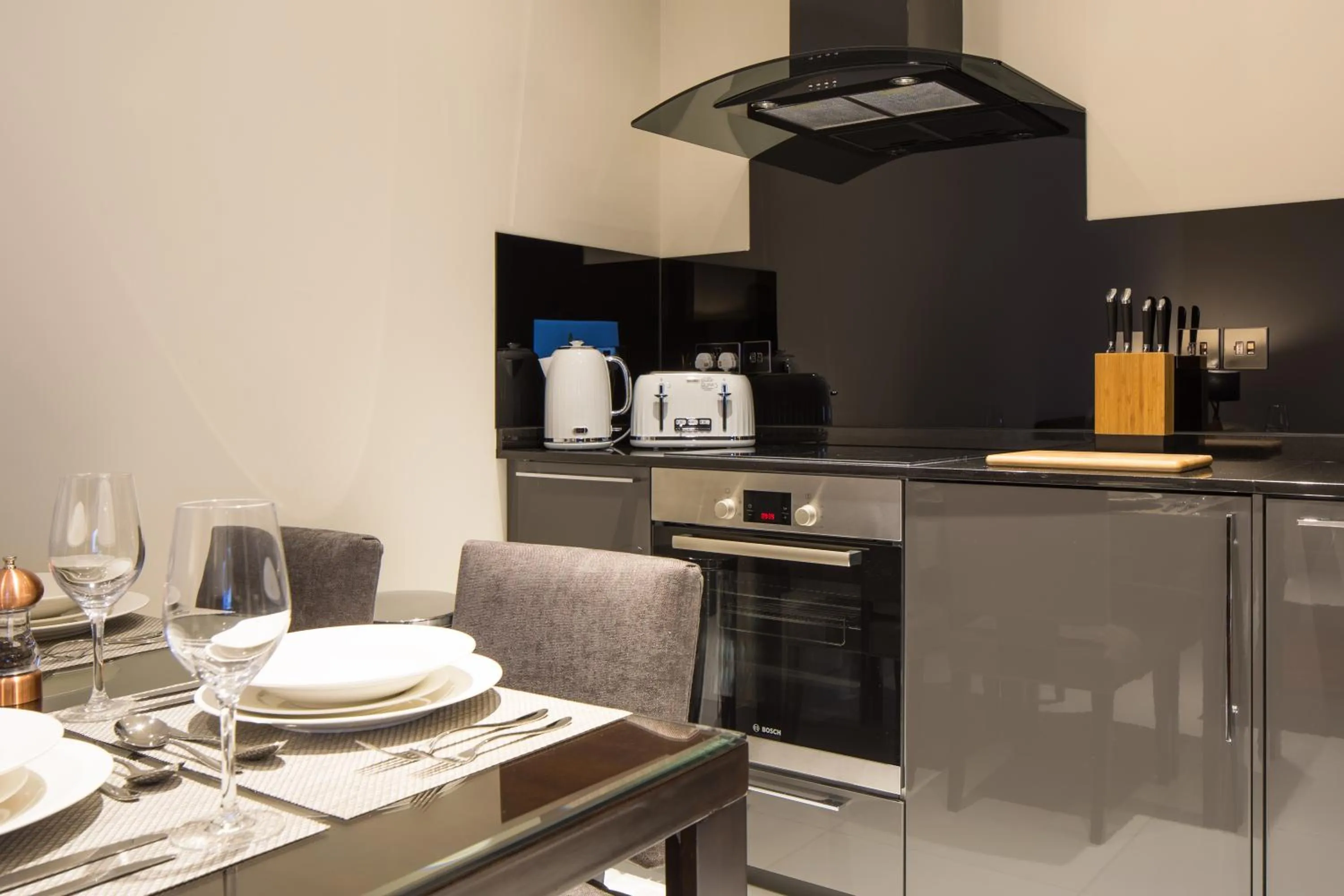 Coffee/tea facilities in Mansio Suites The Headrow