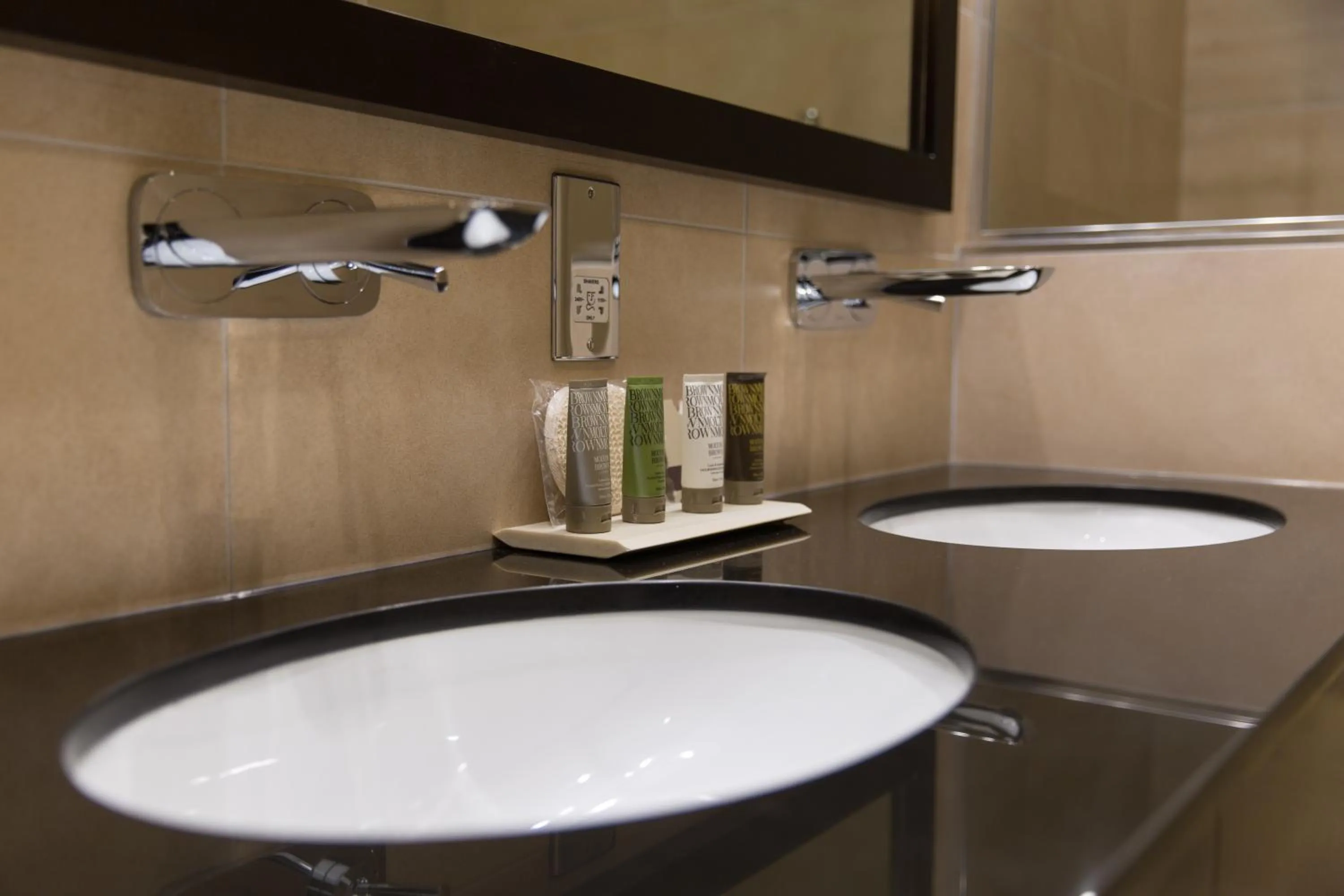 Bathroom in Mansio Suites The Headrow