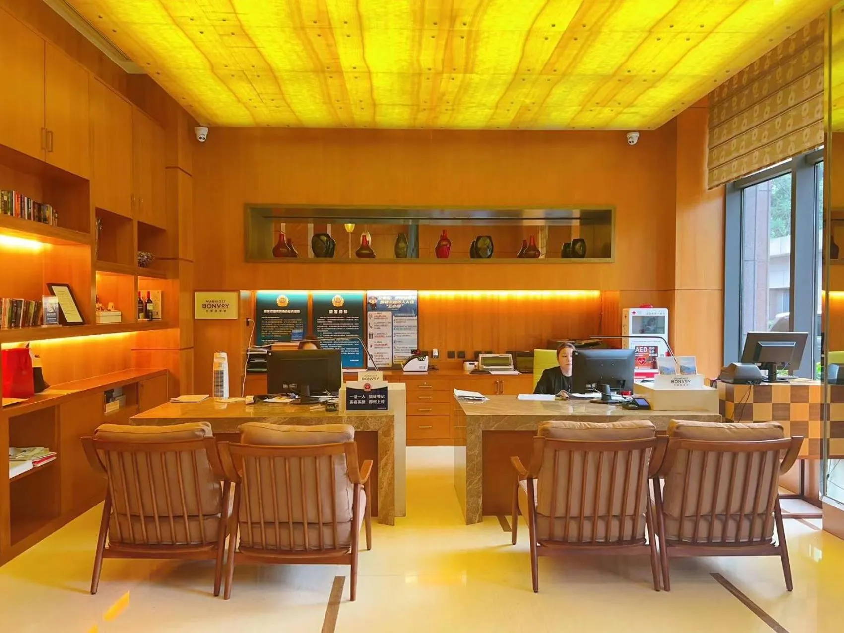 Lobby or reception in The Sandalwood Beijing Marriott Executive Apartments