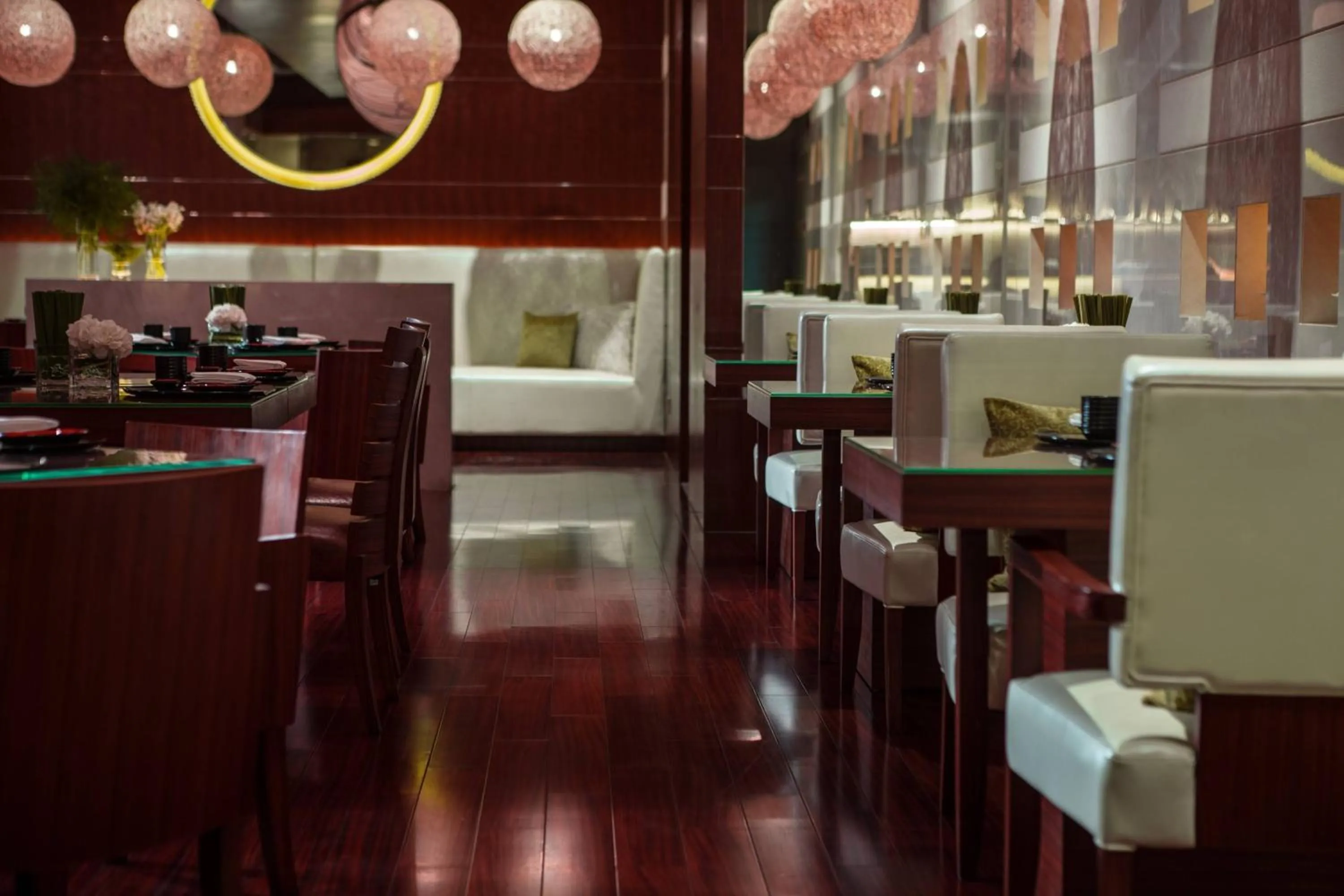 Restaurant/places to eat in Renaissance Shanghai Putuo Hotel