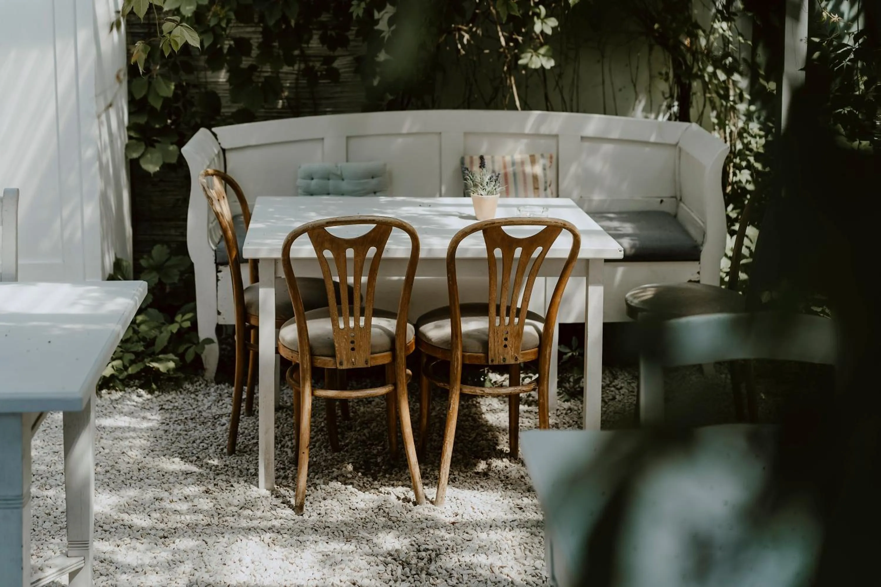 Restaurant/places to eat in Vincent