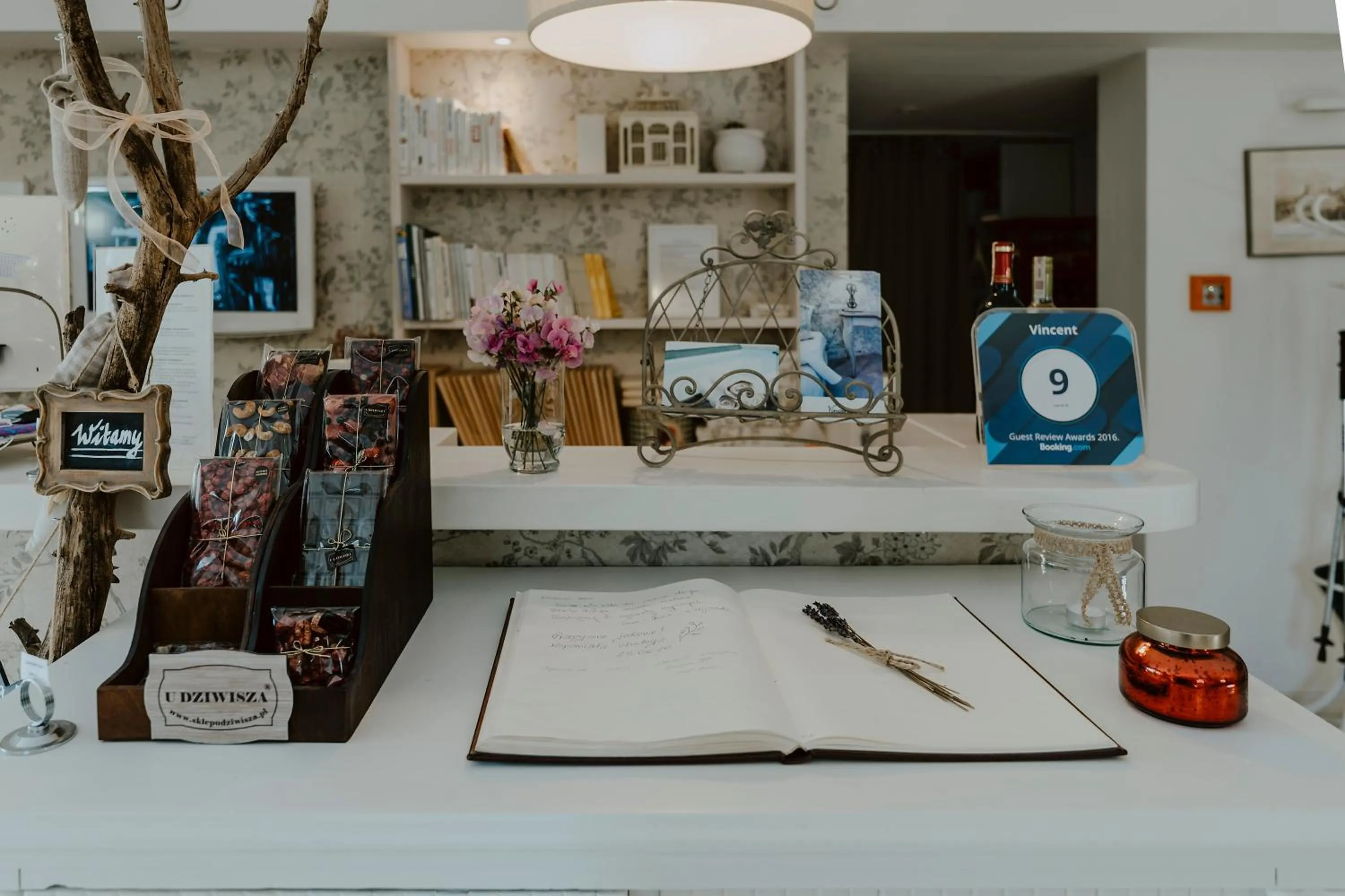 Lobby or reception in Vincent