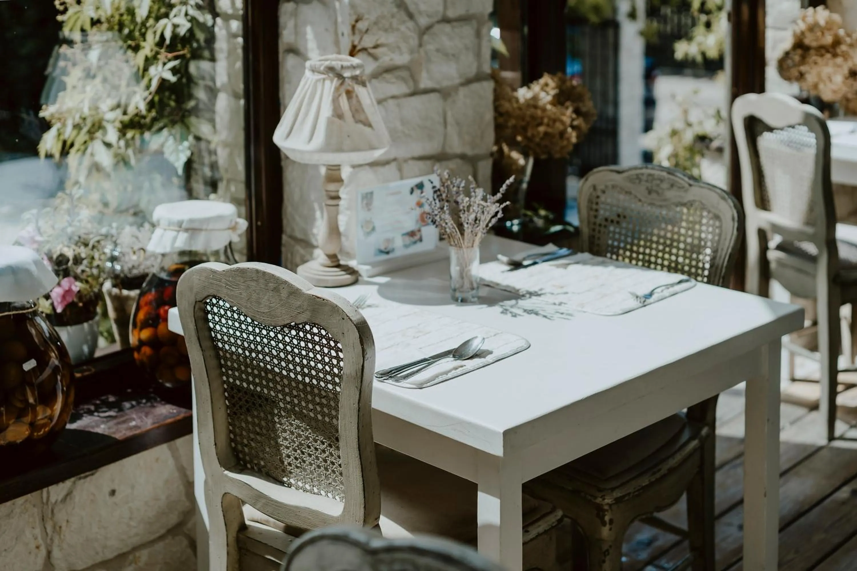 Restaurant/places to eat in Vincent