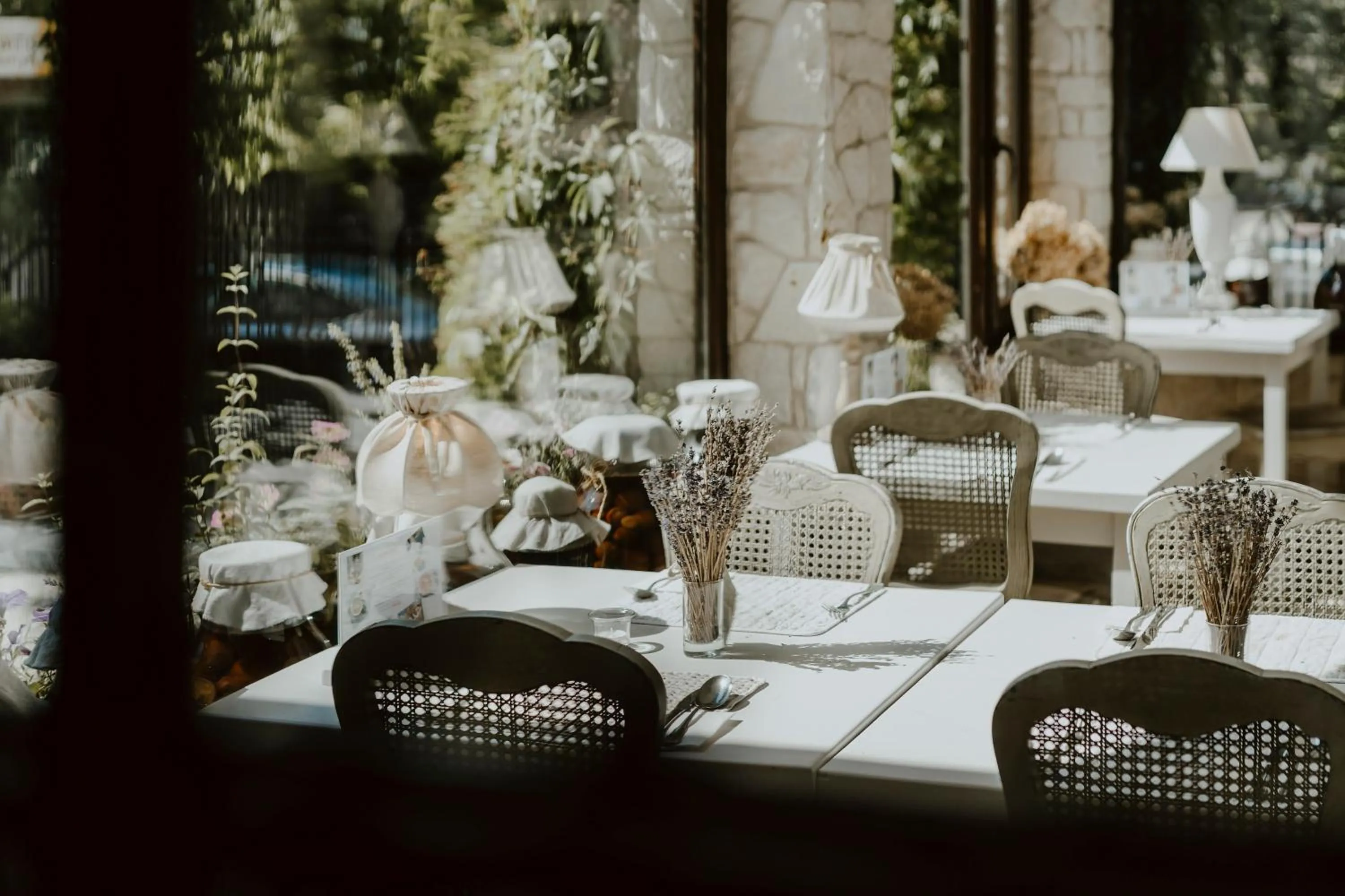 Restaurant/places to eat in Vincent