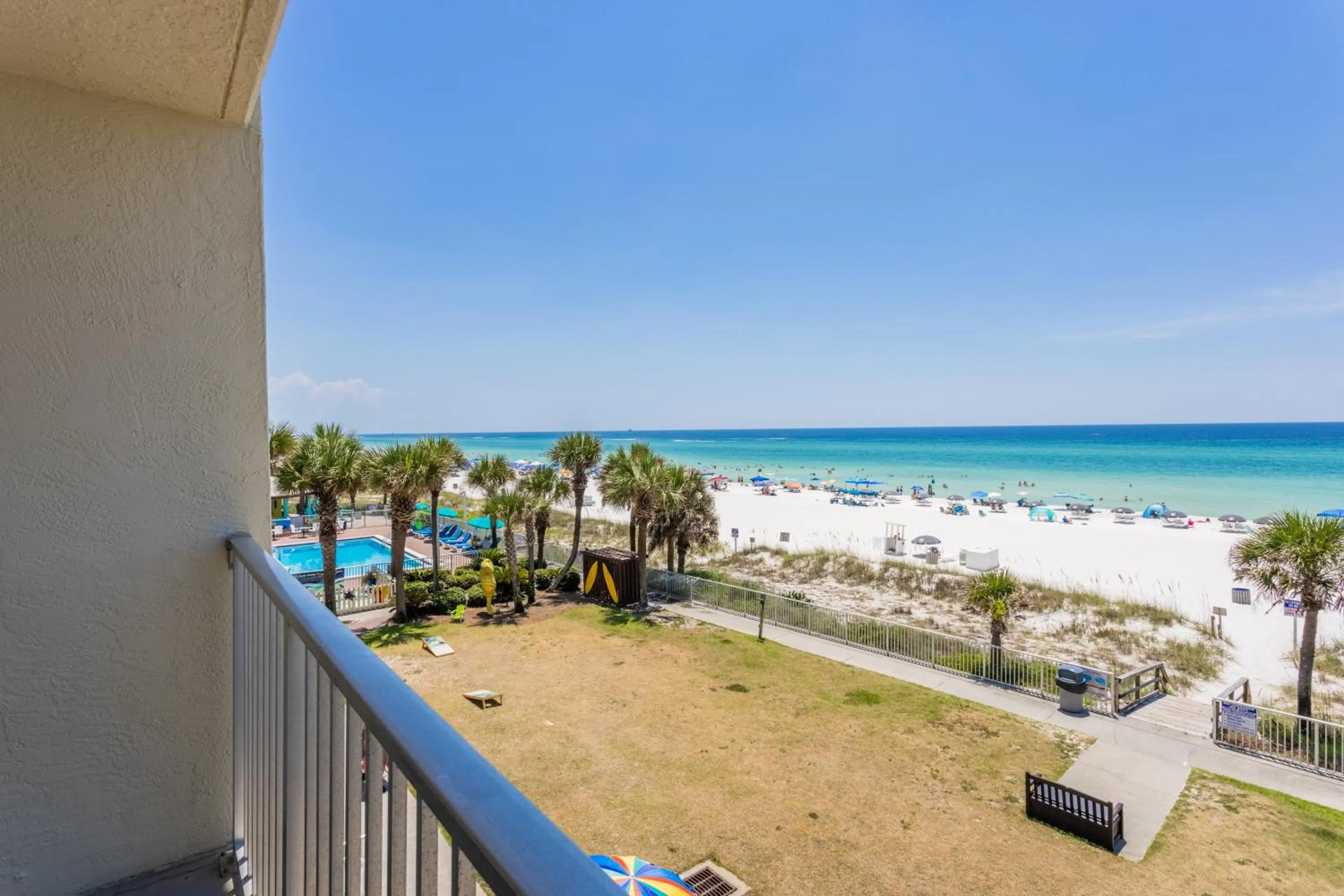 Sea view in Bikini Beach Resort