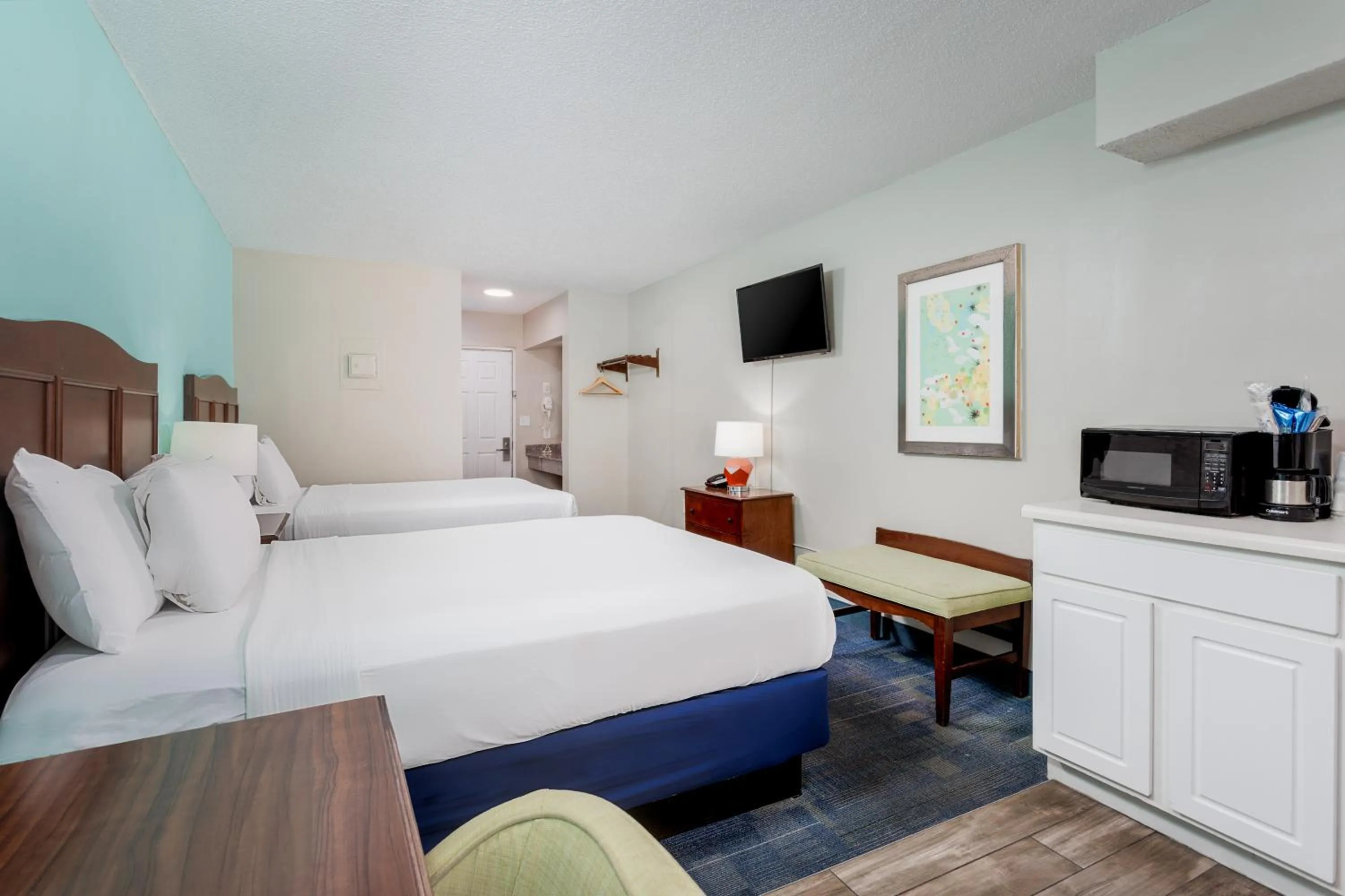 Bed in Bikini Beach Resort