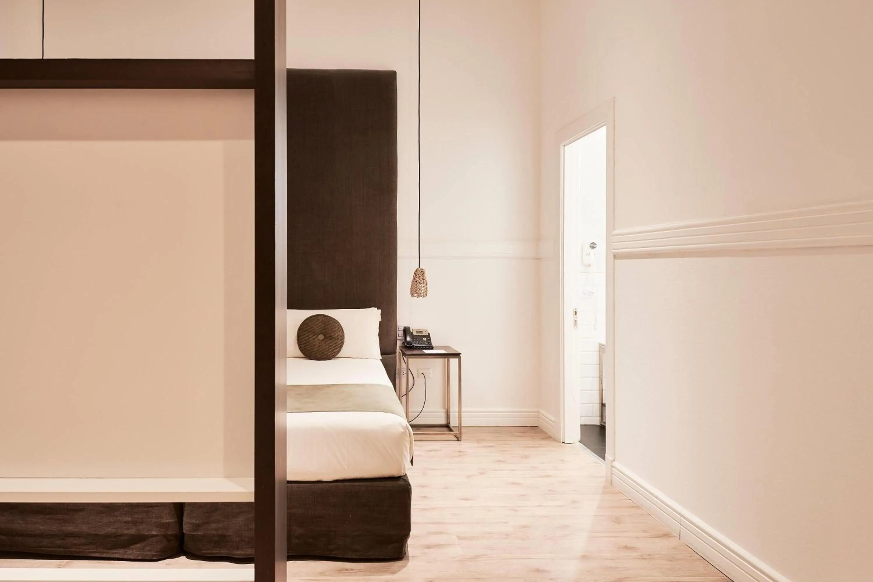 Photo of the whole room, Bed in Esplendor by Wyndham Savoy Rosario