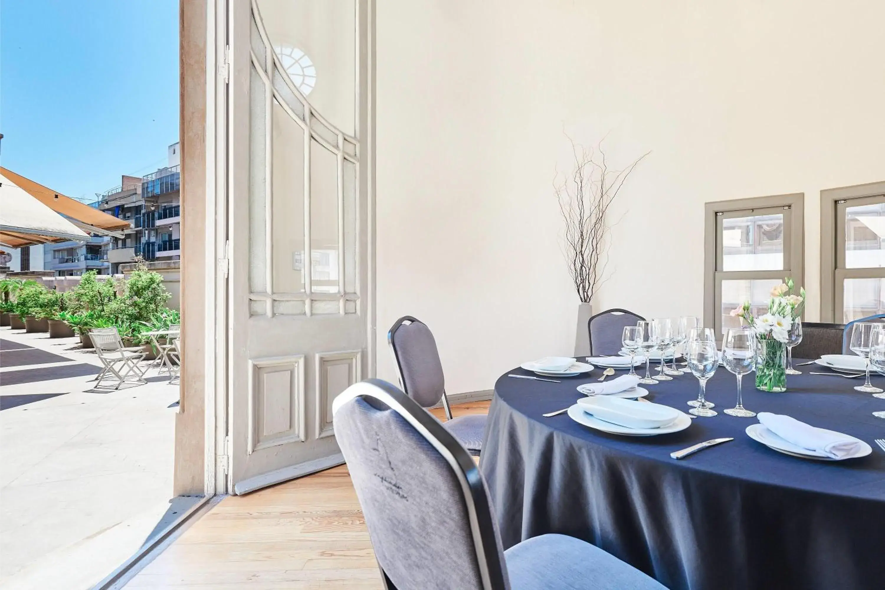 Restaurant/places to eat in Esplendor by Wyndham Savoy Rosario Restaurant/places to eat in Esplendor by Wyndham Savoy Rosario