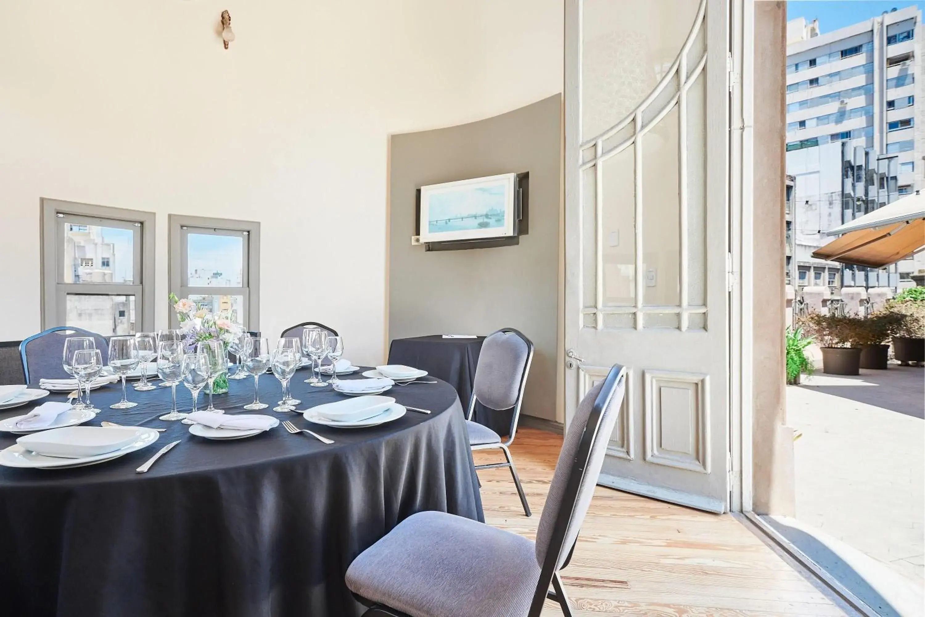 Restaurant/places to eat in Esplendor by Wyndham Savoy Rosario Restaurant/places to eat in Esplendor by Wyndham Savoy Rosario