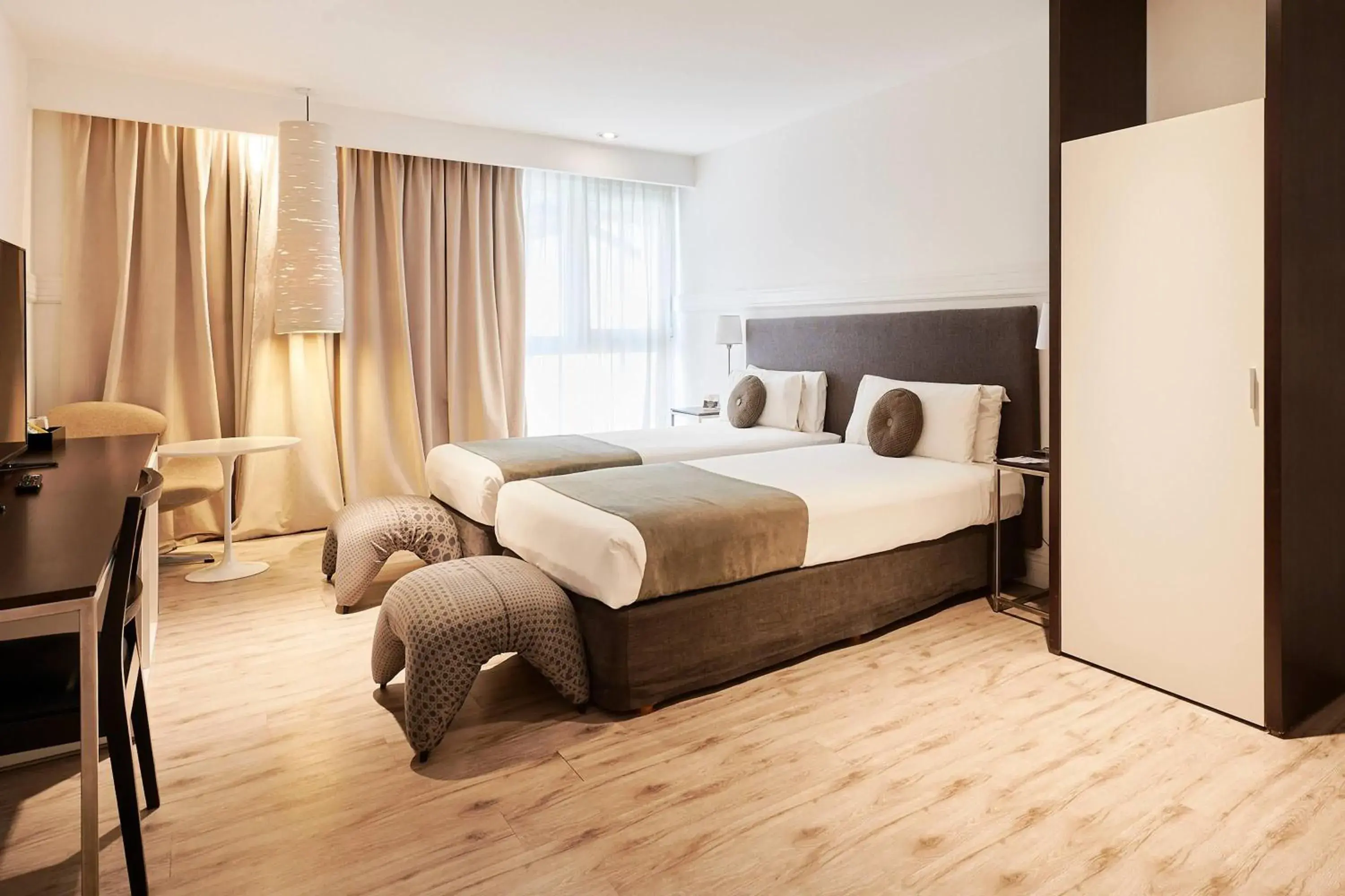 Superior Twin Room in Esplendor by Wyndham Savoy Rosario Superior Twin Room in Esplendor by Wyndham Savoy Rosario