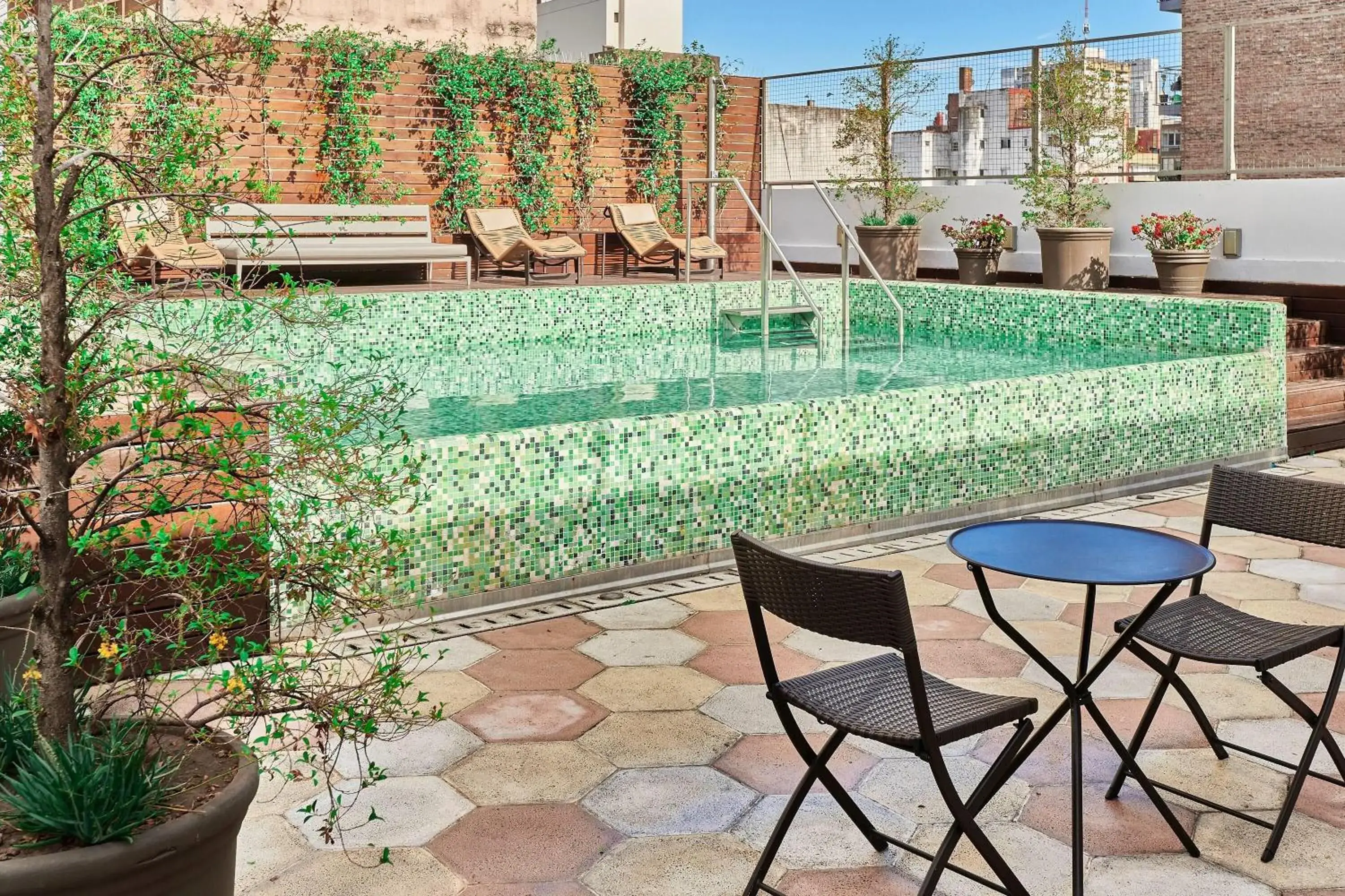 Pool view in Esplendor by Wyndham Savoy Rosario Pool view in Esplendor by Wyndham Savoy Rosario