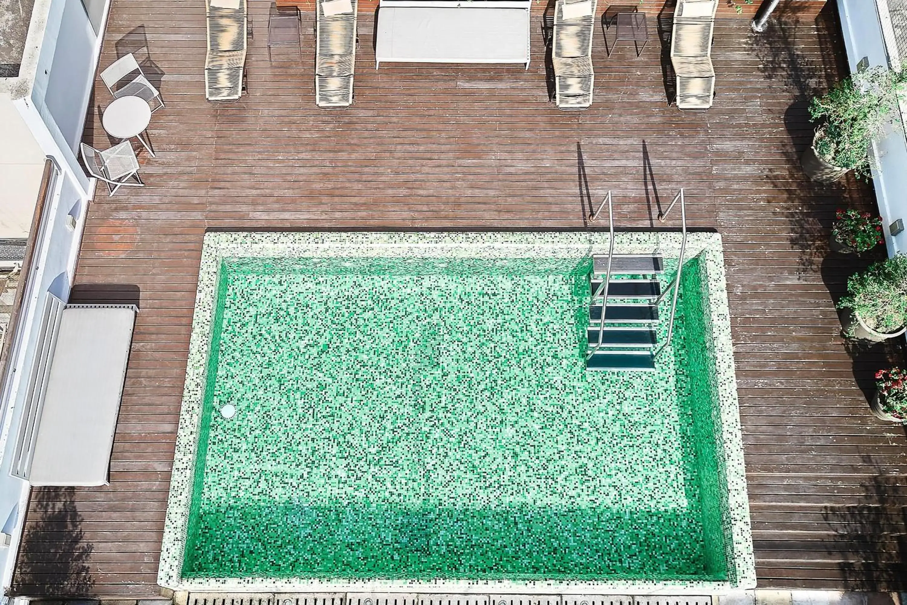 Pool view in Esplendor by Wyndham Savoy Rosario Pool view in Esplendor by Wyndham Savoy Rosario