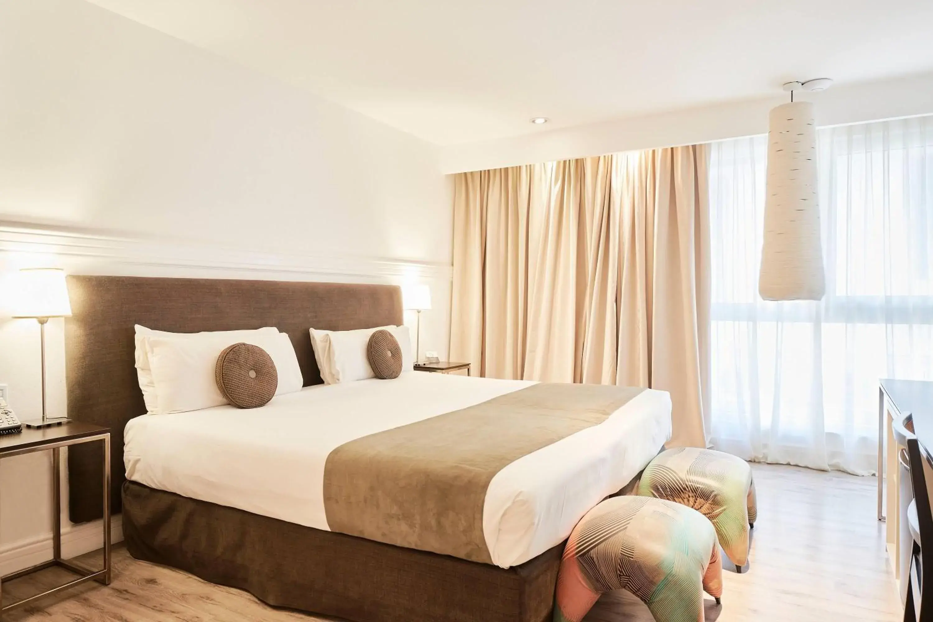 Superior King Room - Non-Smoking in Esplendor by Wyndham Savoy Rosario Superior King Room - Non-Smoking in Esplendor by Wyndham Savoy Rosario