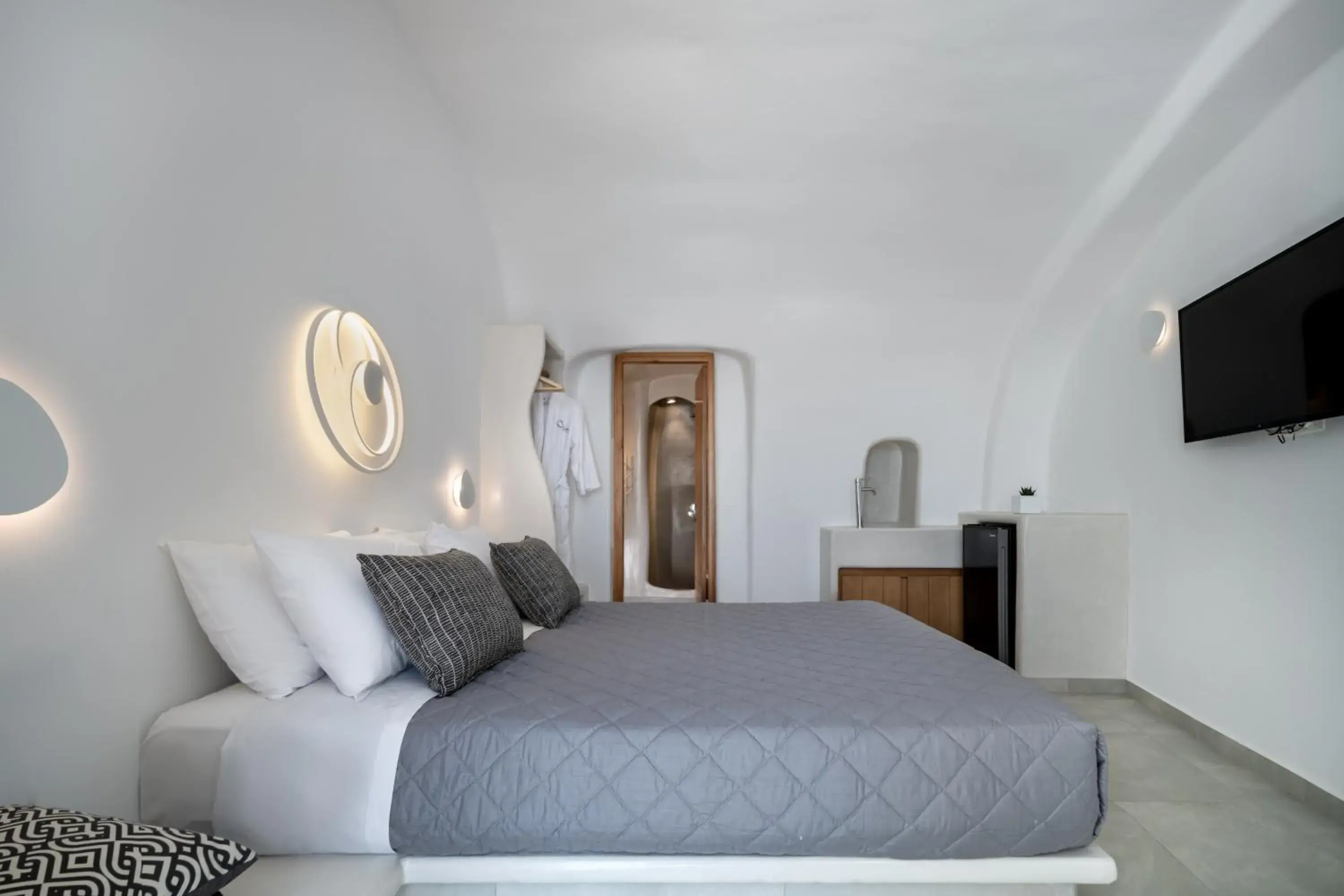 Bed in Kasimatis by La Perla - Adults Only Bed in Kasimatis by La Perla - Adults Only