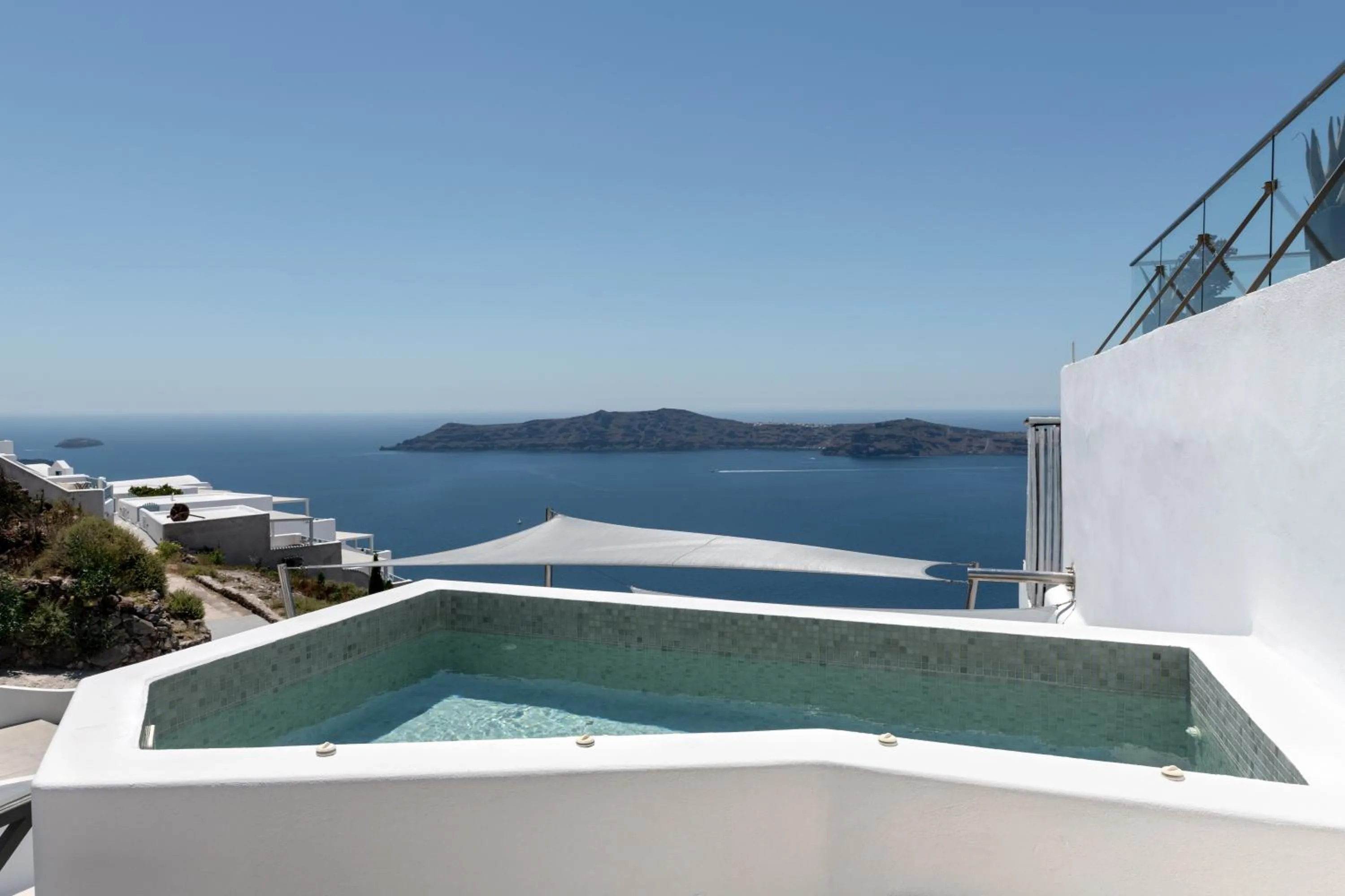 Hot Tub in Kasimatis by La Perla - Adults Only