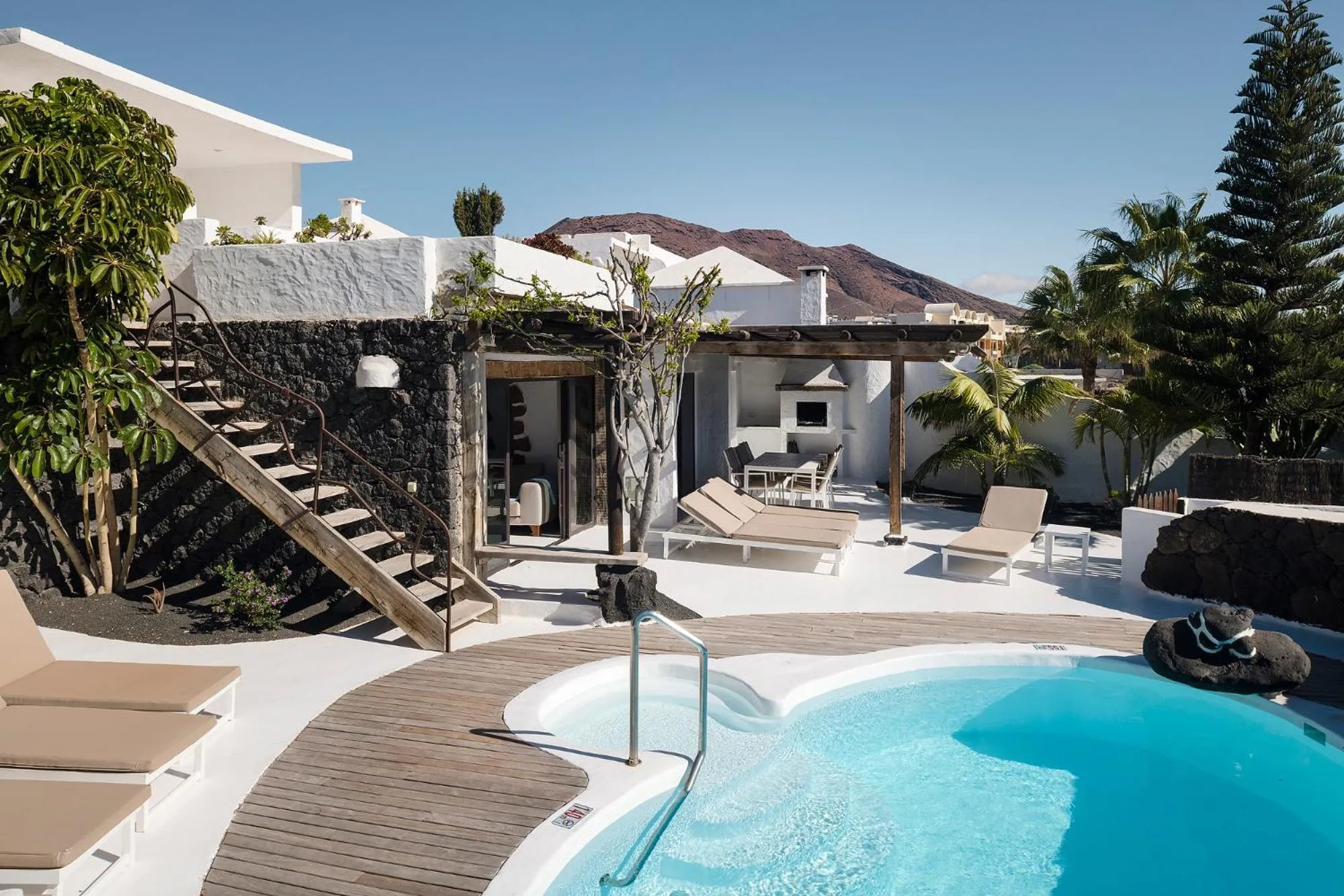 Property building in Kamezí Boutique Hotel Villas