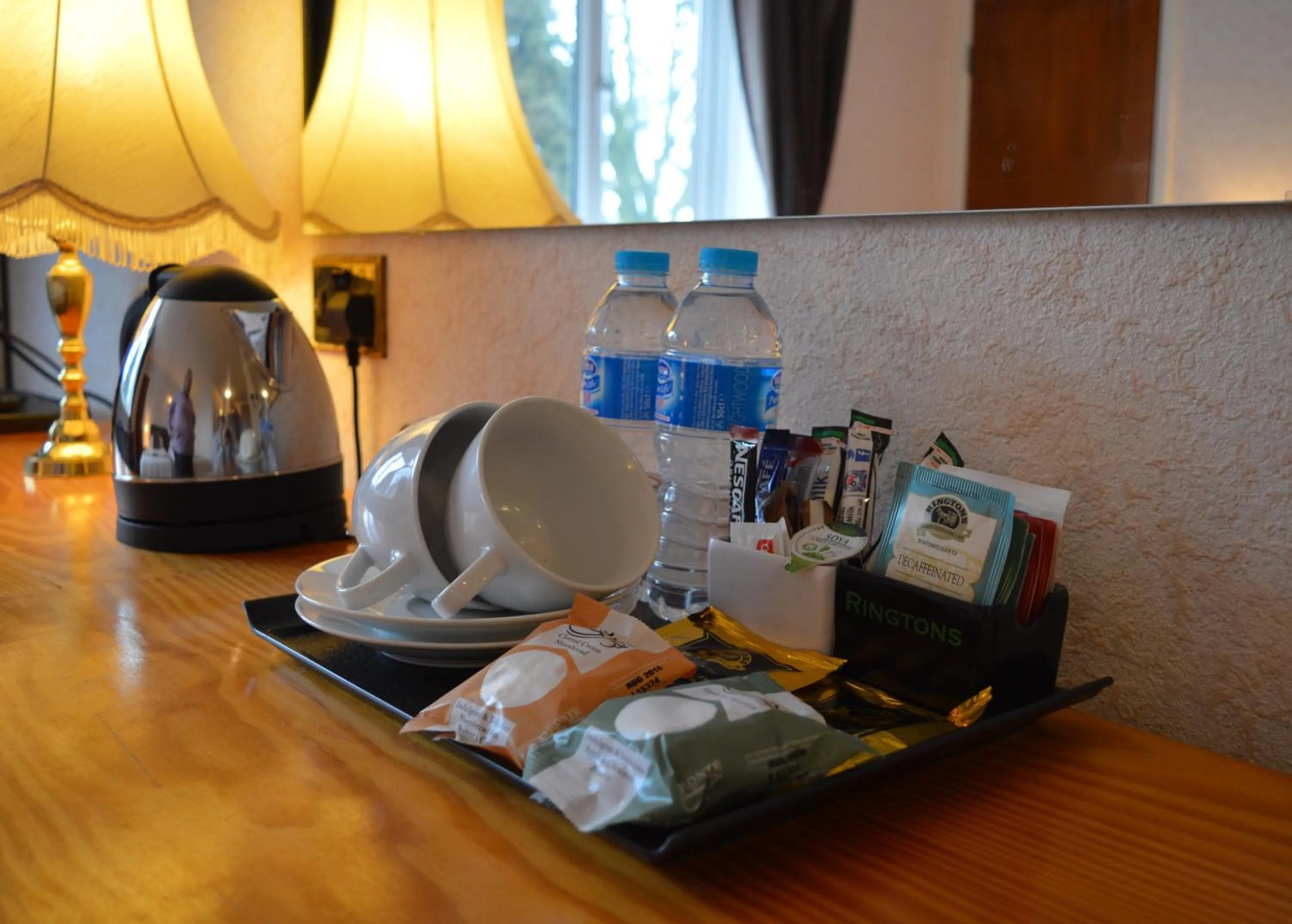 Coffee/tea facilities in Orchard Lodge & Wolds Restaurant