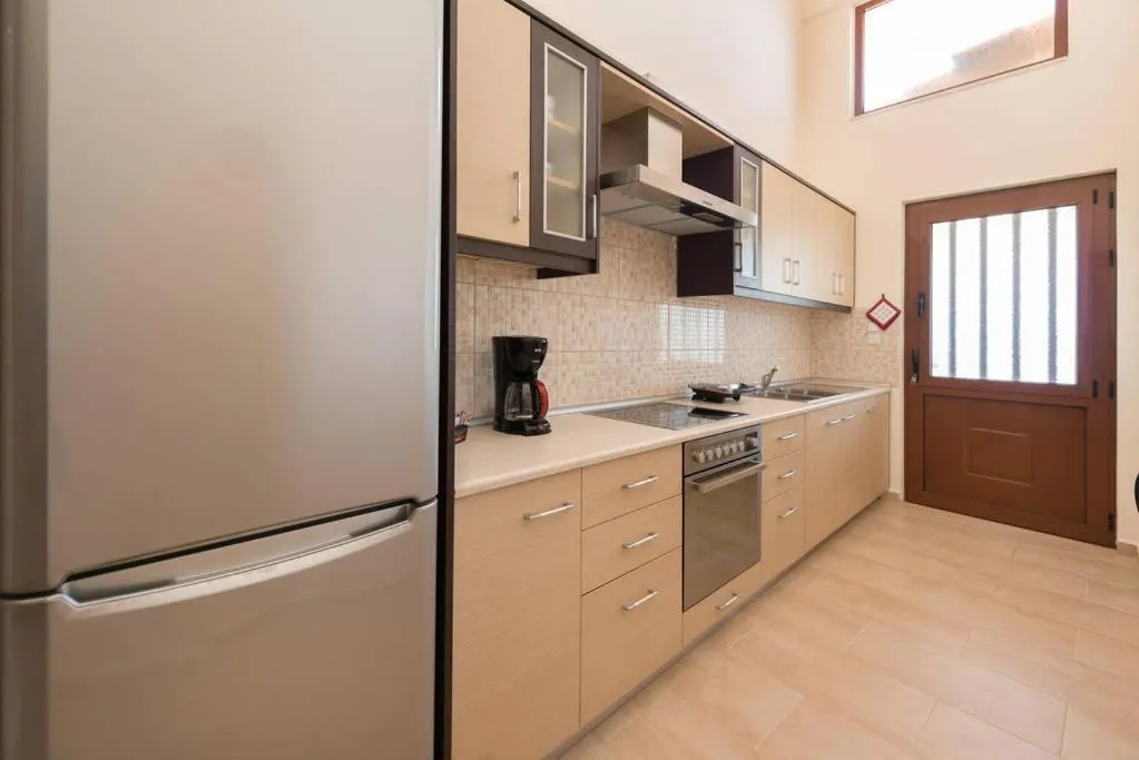 Property building in Theologos Traditional House