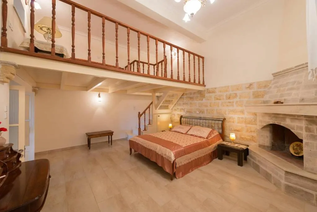 Property building, Bed in Theologos Traditional House