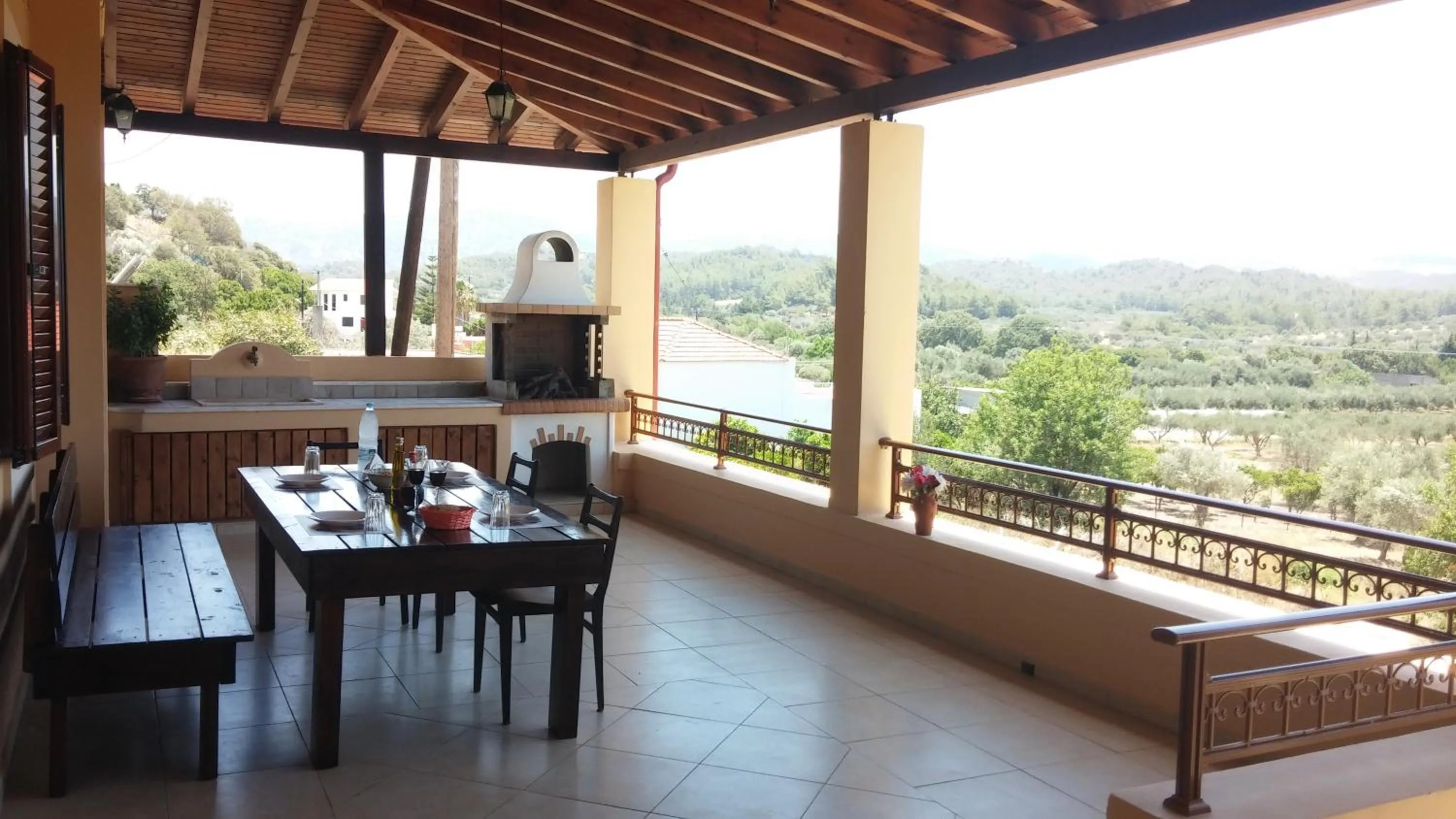 Property building in Theologos Traditional House