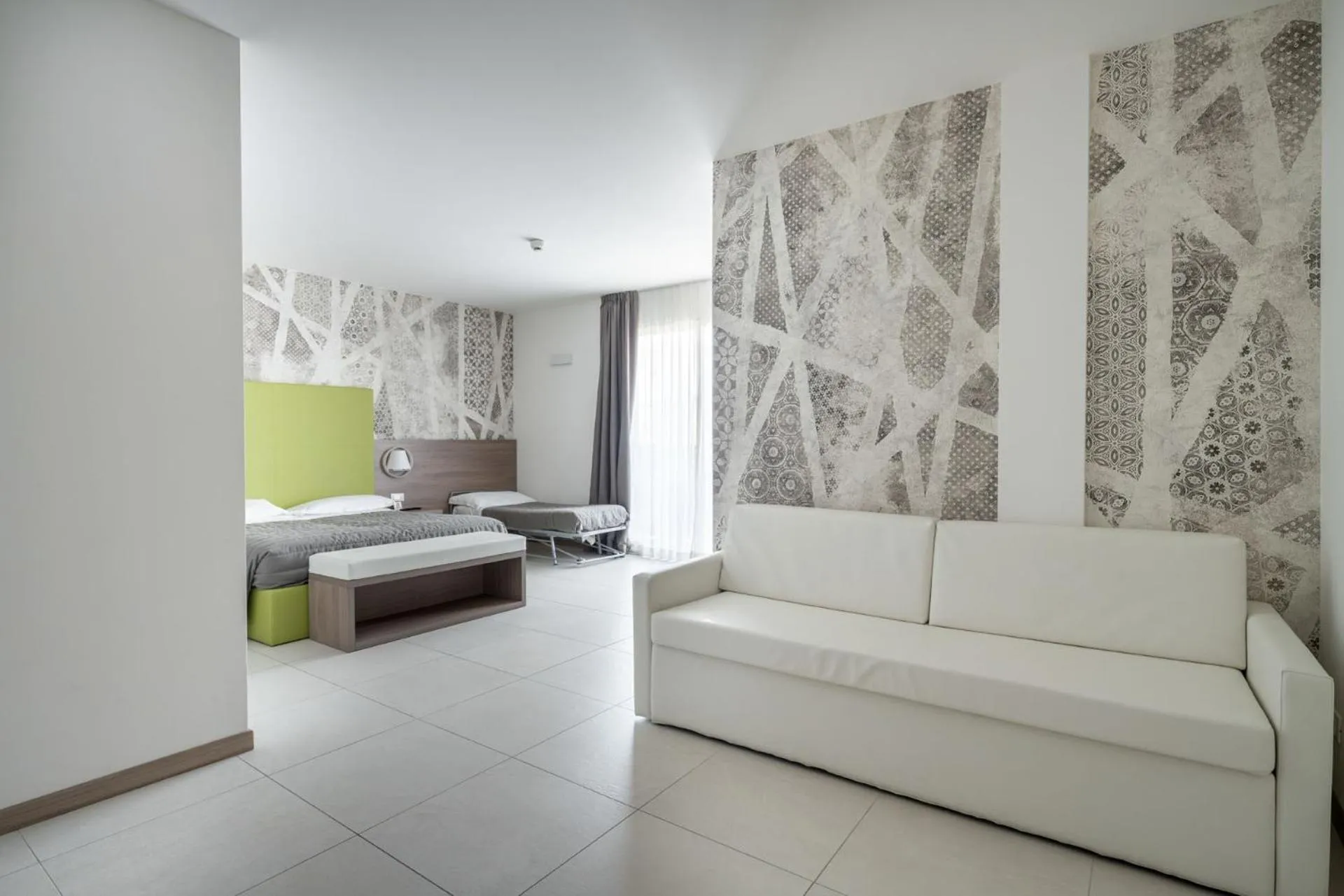 Photo of the whole room, Bed in Hotel Iris Jesolo