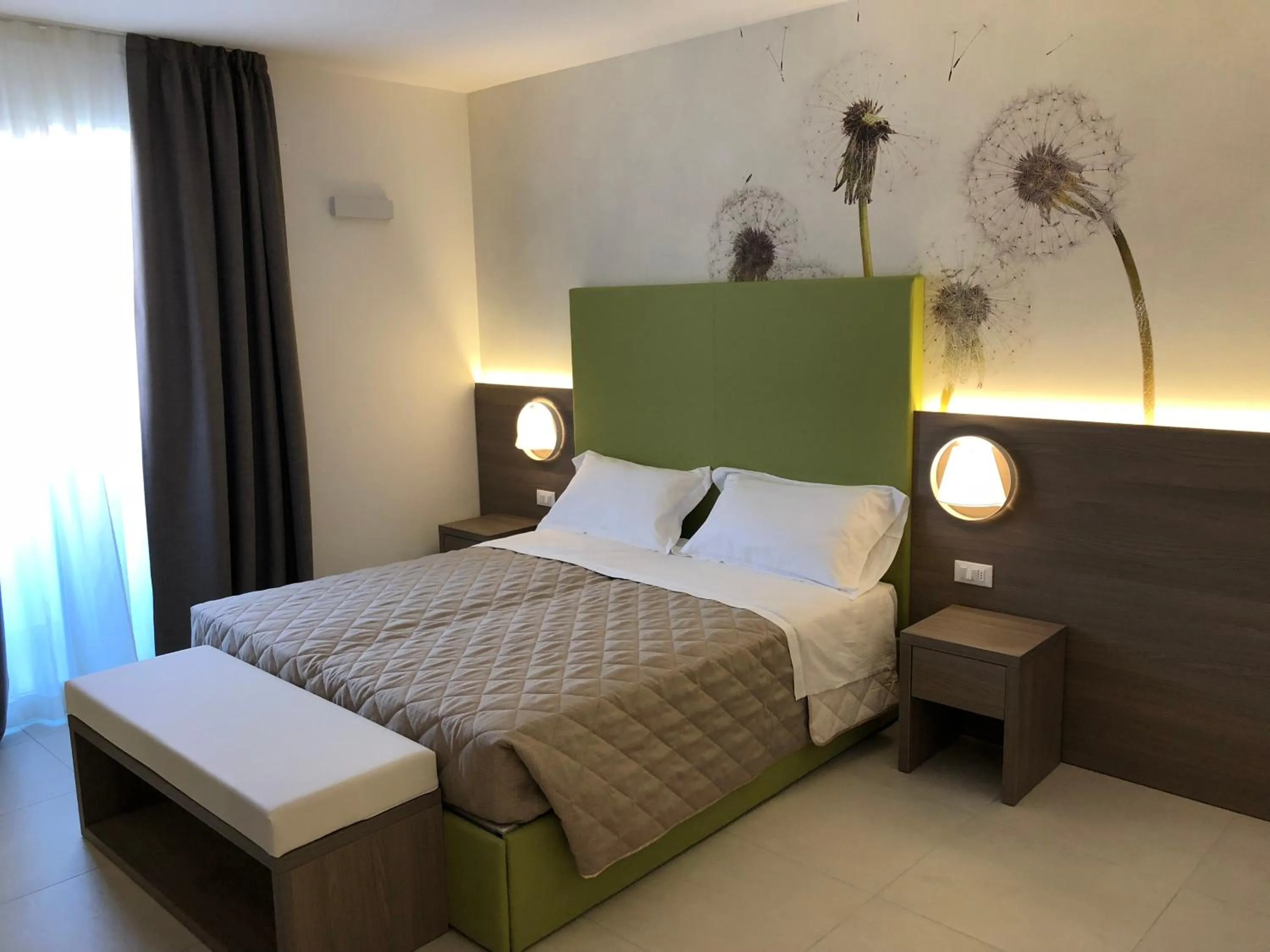 Photo of the whole room, Bed in Hotel Iris Jesolo