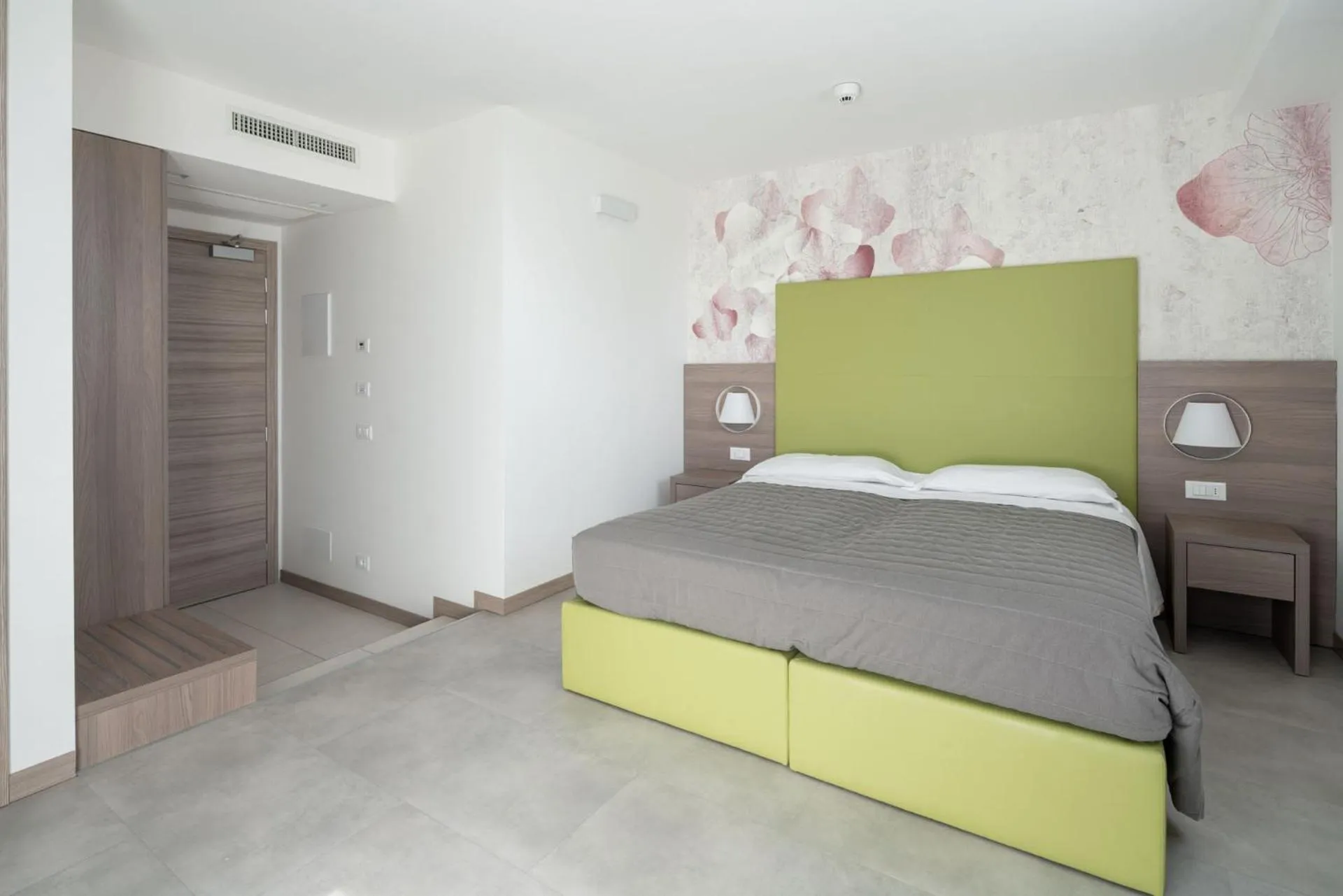 Photo of the whole room, Bed in Hotel Iris Jesolo