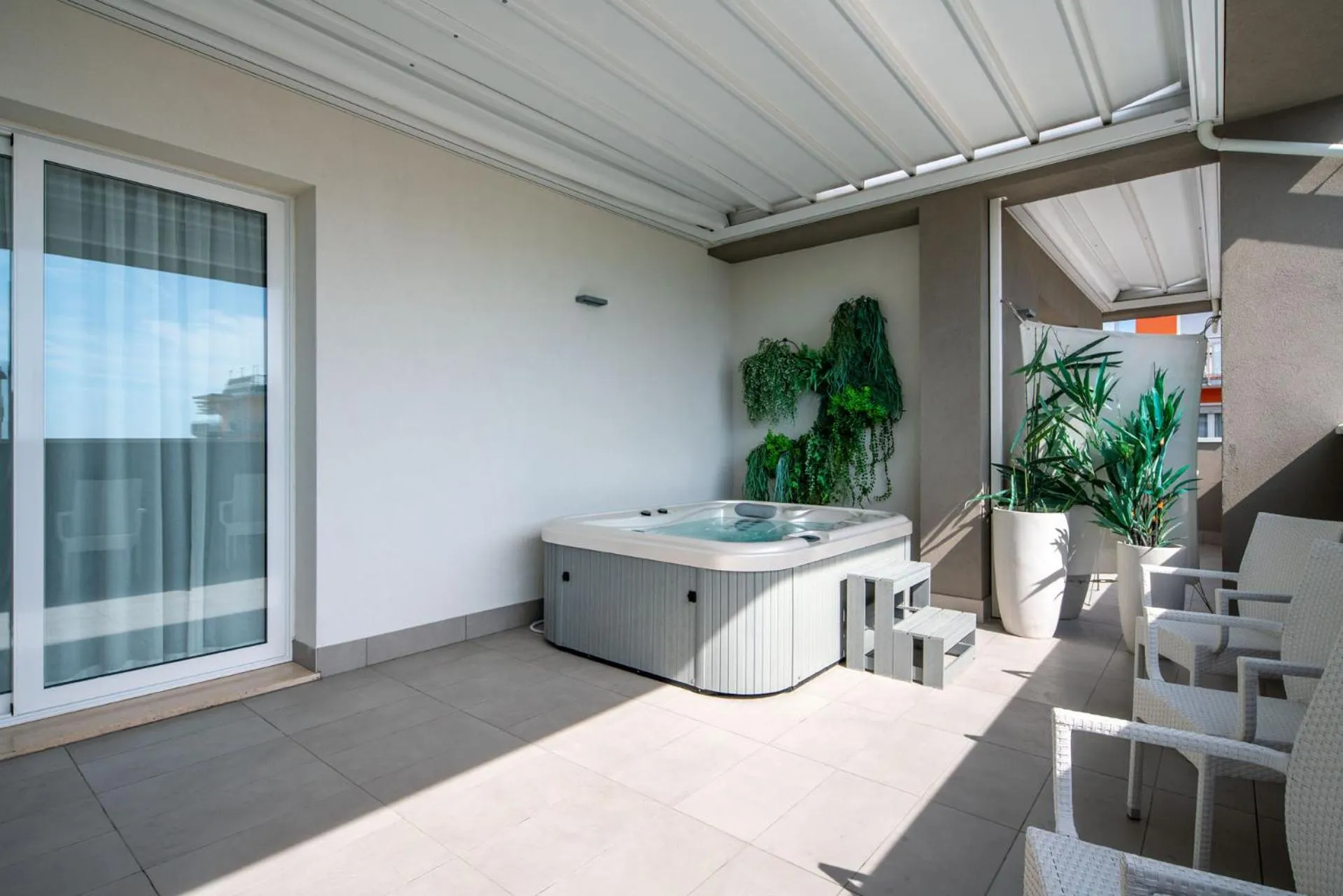 Hot Tub in Hotel Iris Jesolo