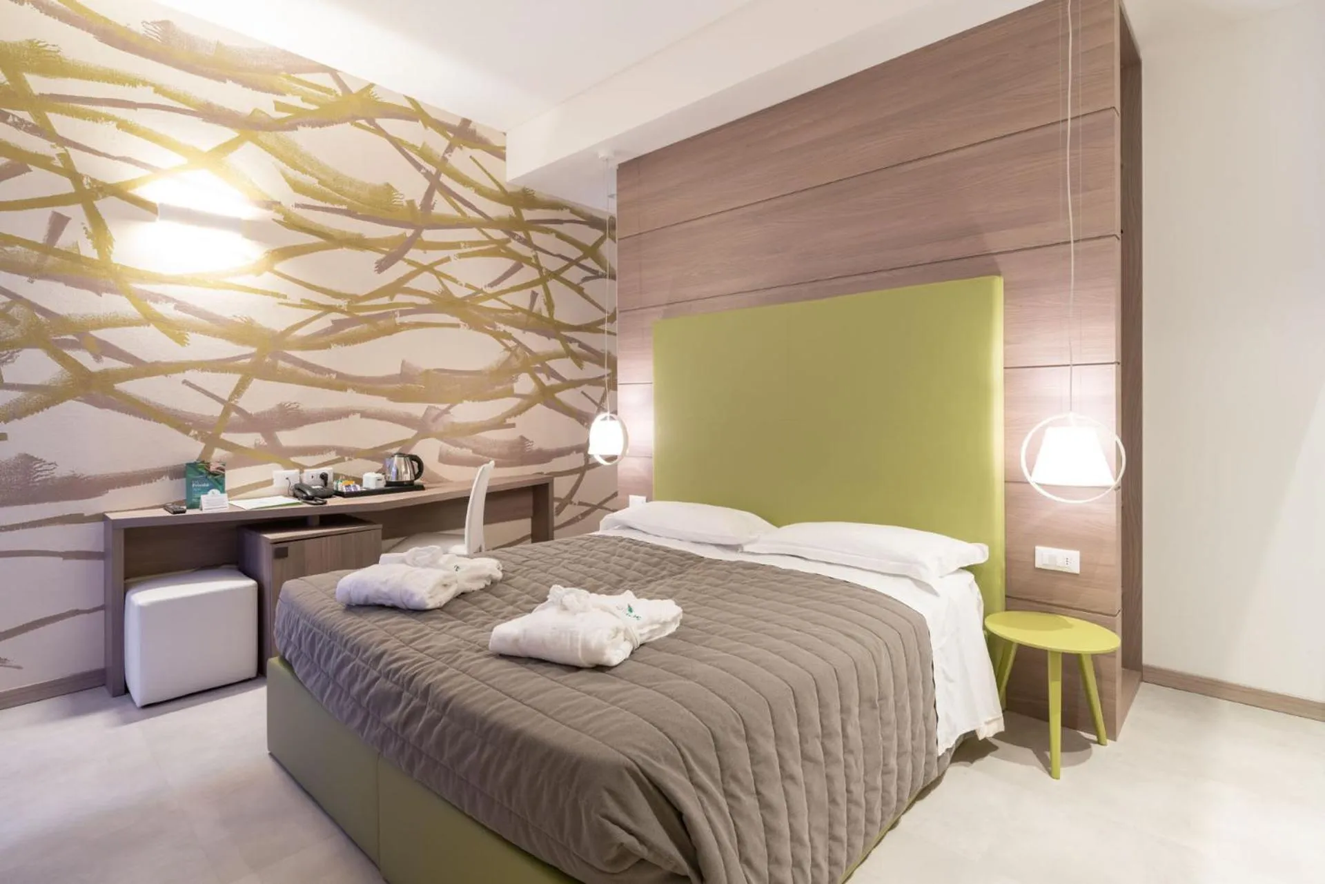 Photo of the whole room, Bed in Hotel Iris Jesolo