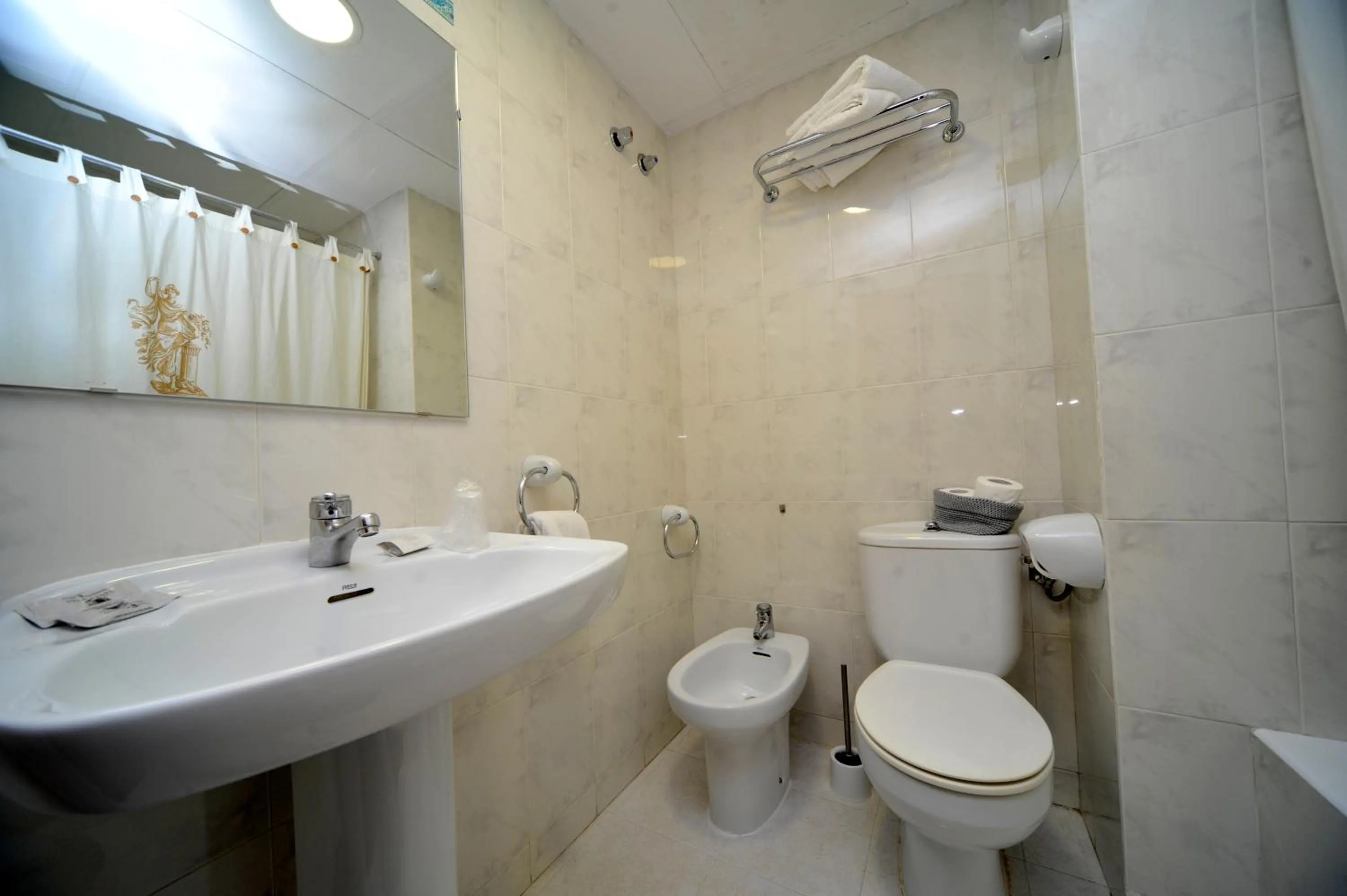 Bathroom in Hotel Vall d´Aneu