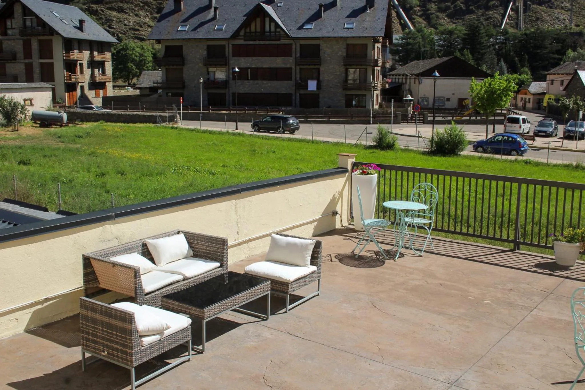 Patio in Hotel Vall d´Aneu