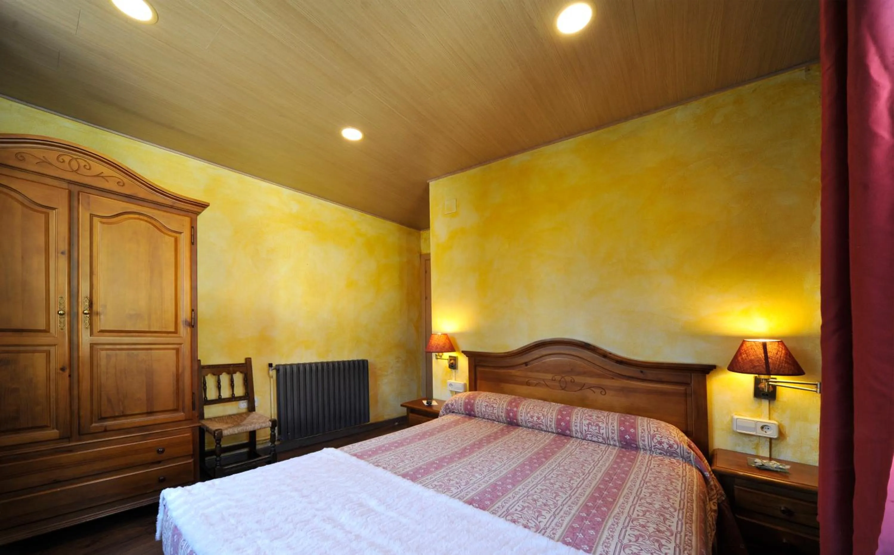 Bed in Hotel Vall d´Aneu