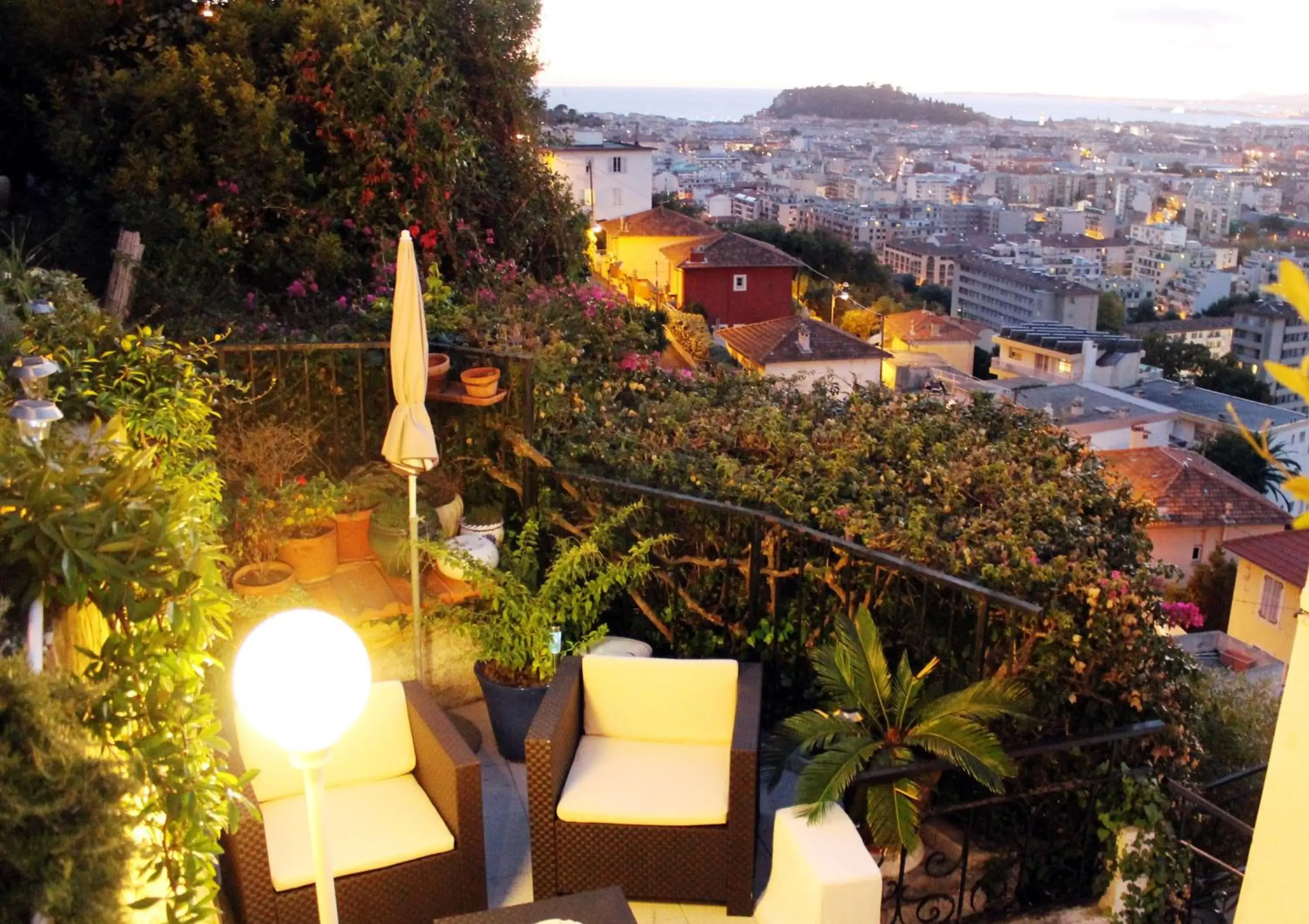 Balcony/Terrace in Le Panoramic Boutique Hôtel