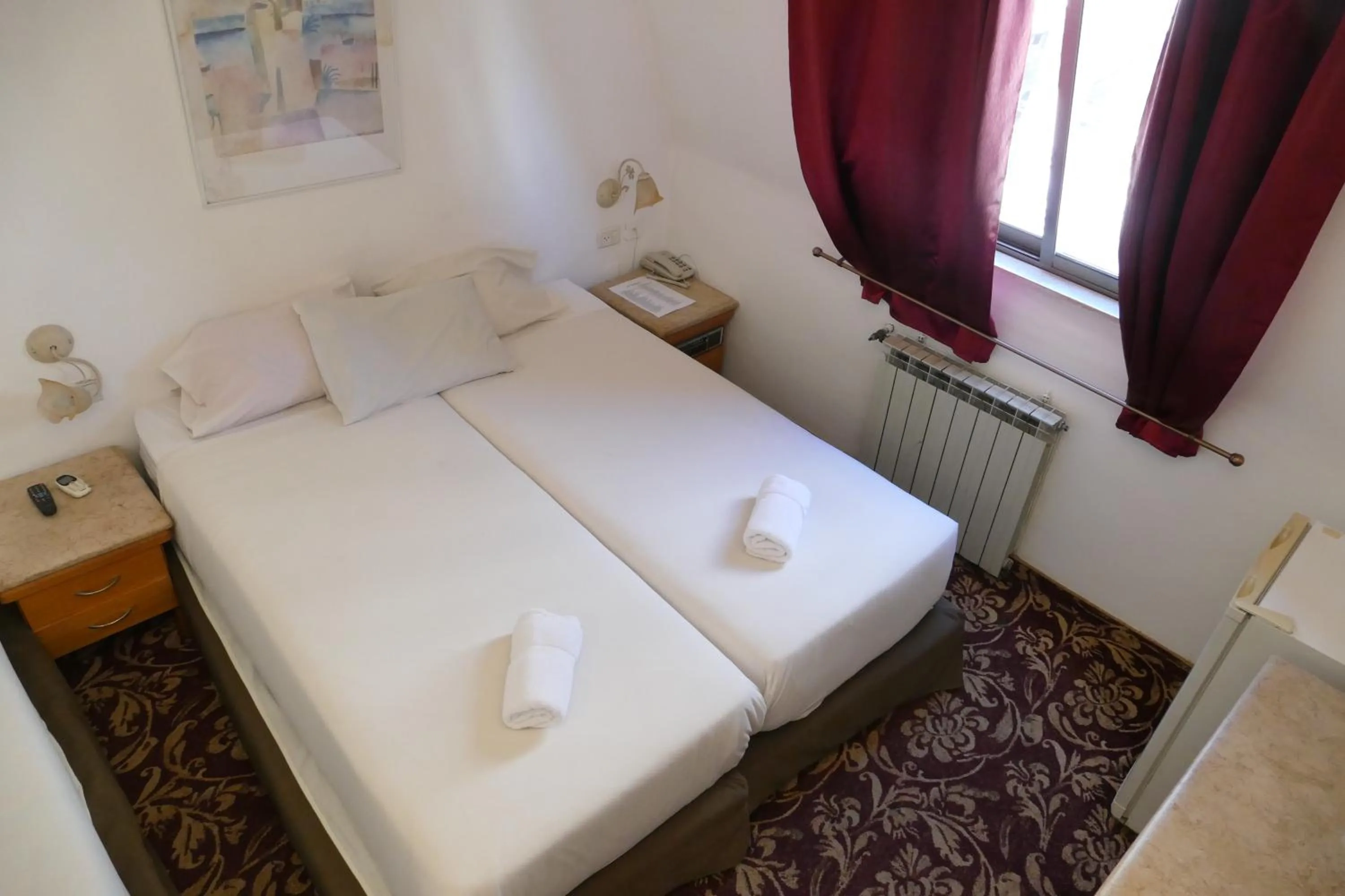 Bedroom, Bed in Zion Hotel