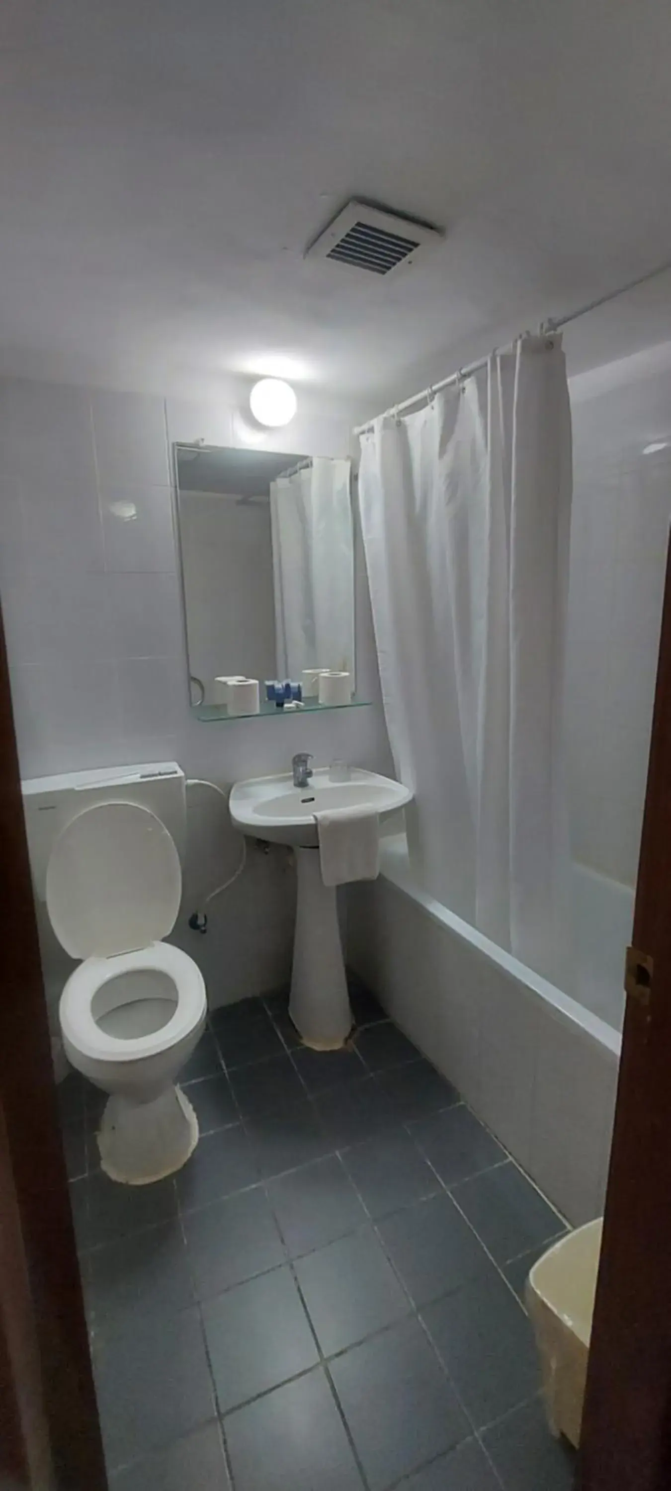 Superior Twin Room with Balcony in Zion Hotel Superior Twin Room with Balcony in Zion Hotel