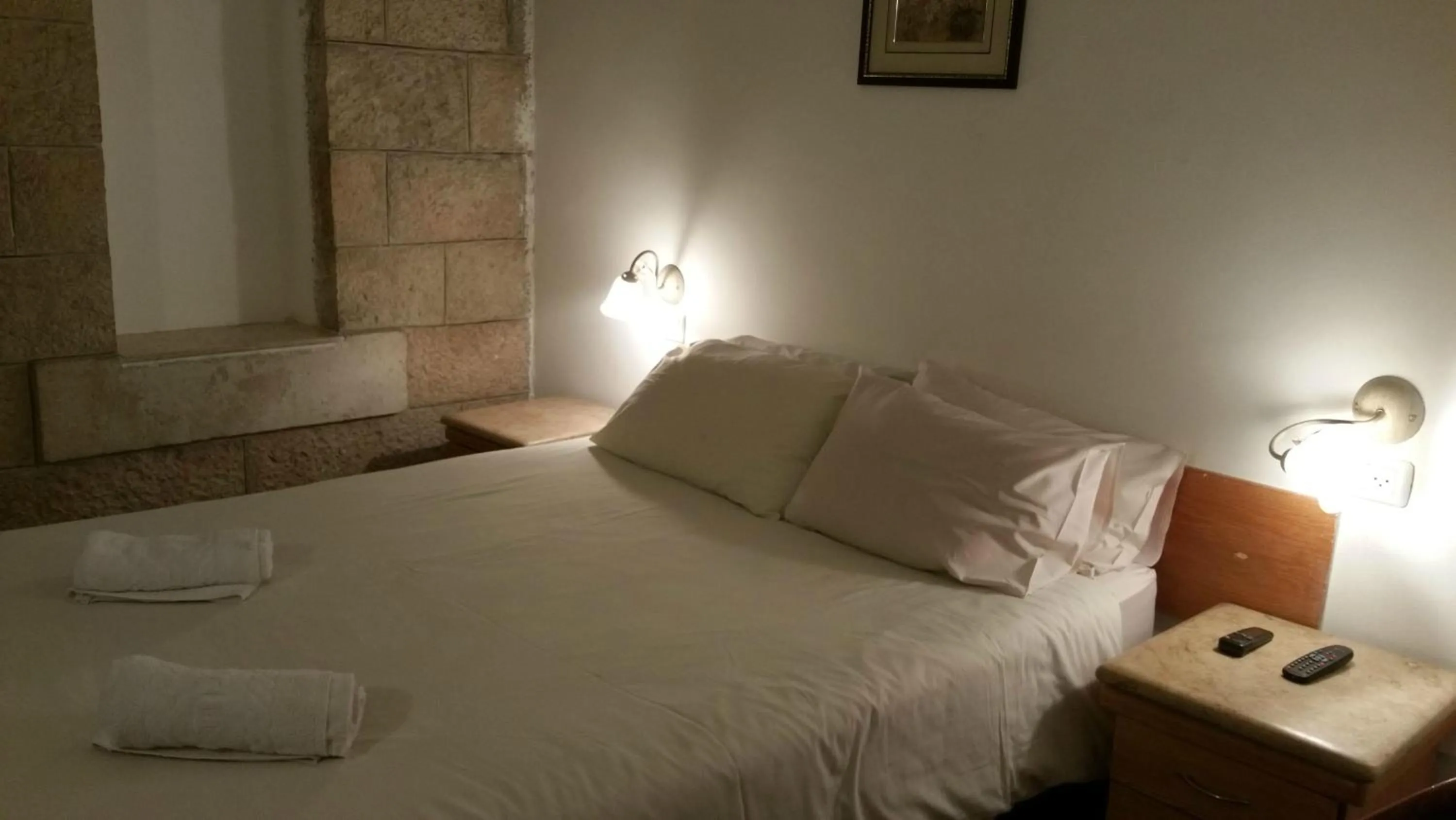 Bedroom, Bed in Zion Hotel