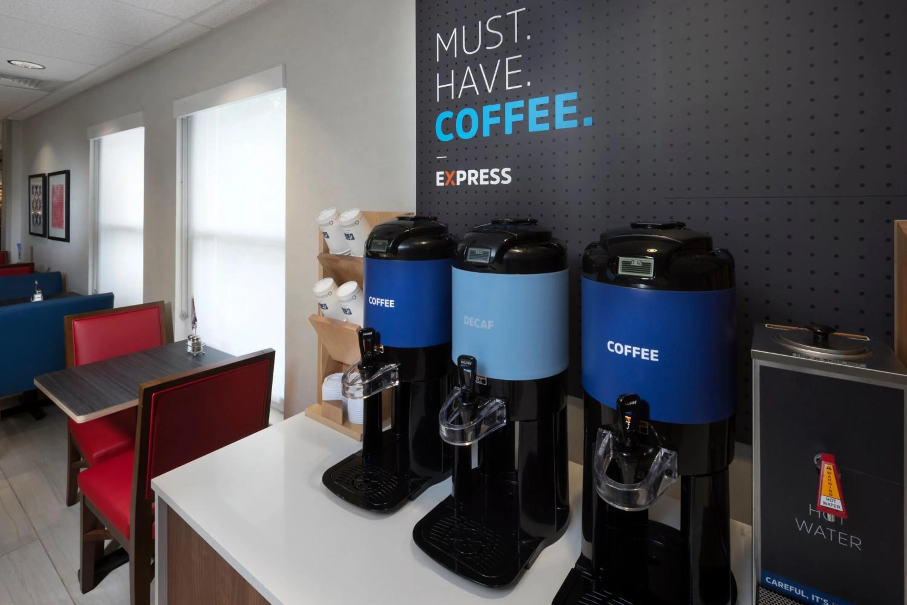 Breakfast in Holiday Inn Express Middlesboro by IHG