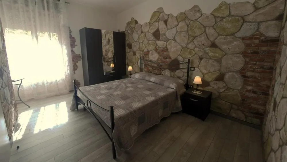 Bedroom, Bed in Rocca Pinta Guest House