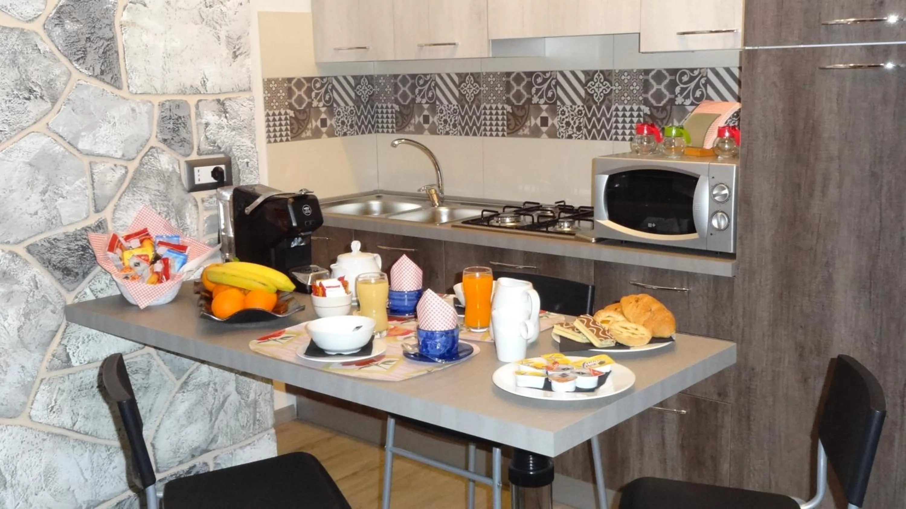 Dining area in Rocca Pinta Guest House
