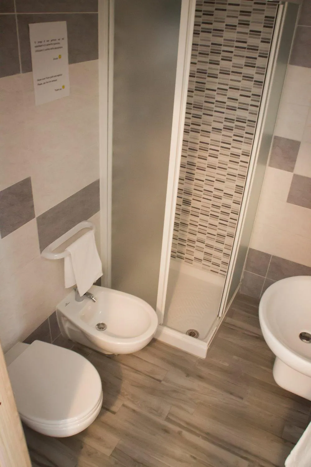 Bathroom in Rocca Pinta Guest House